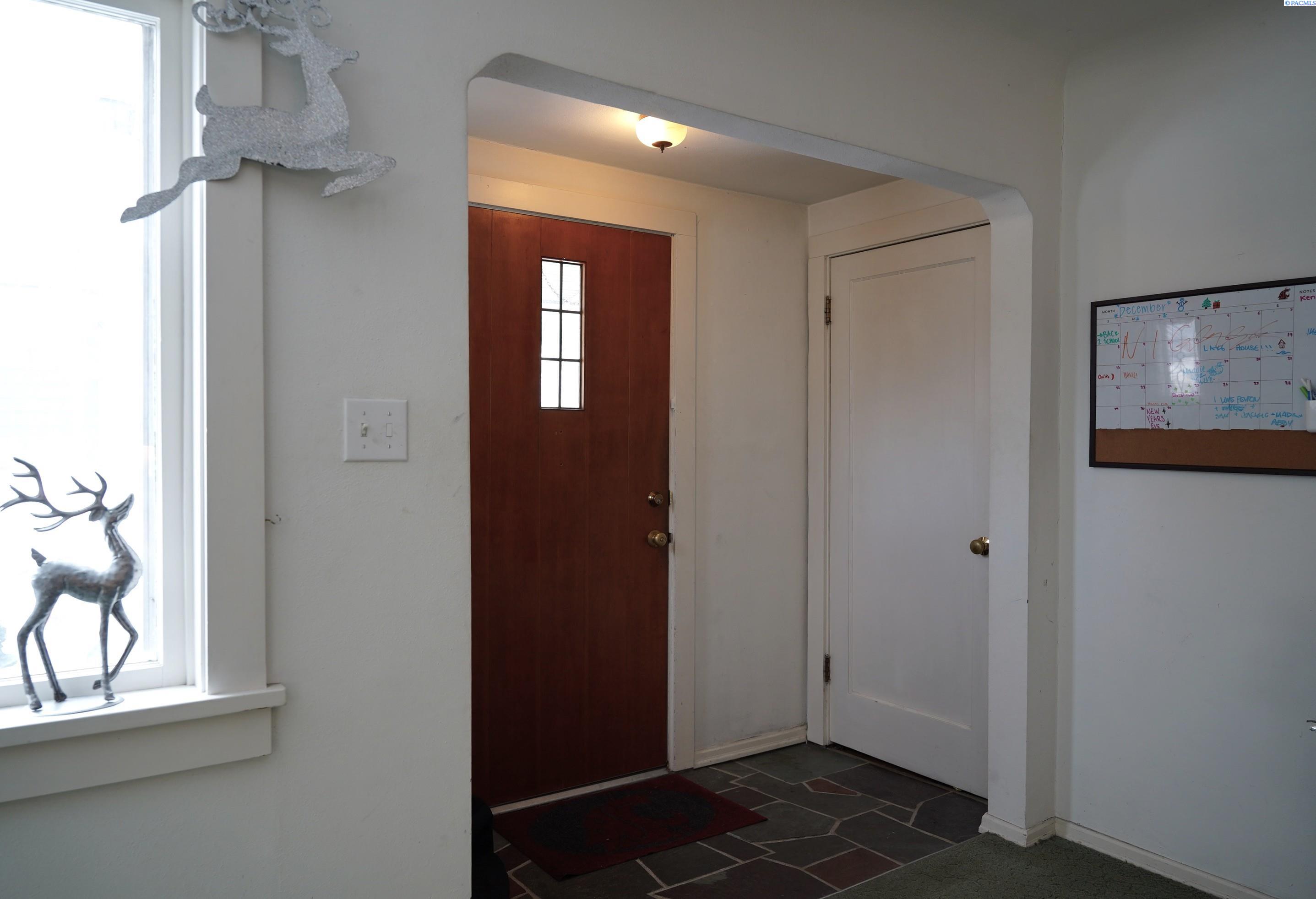 1005 NE Duncan
