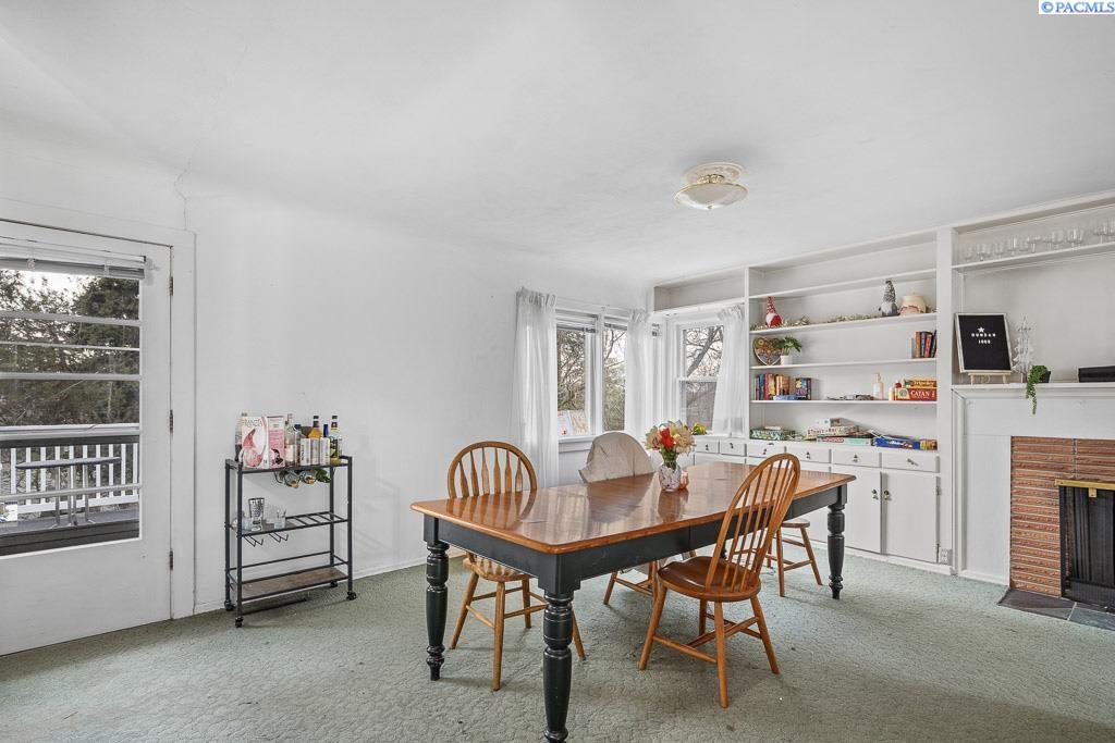 1005 NE Duncan