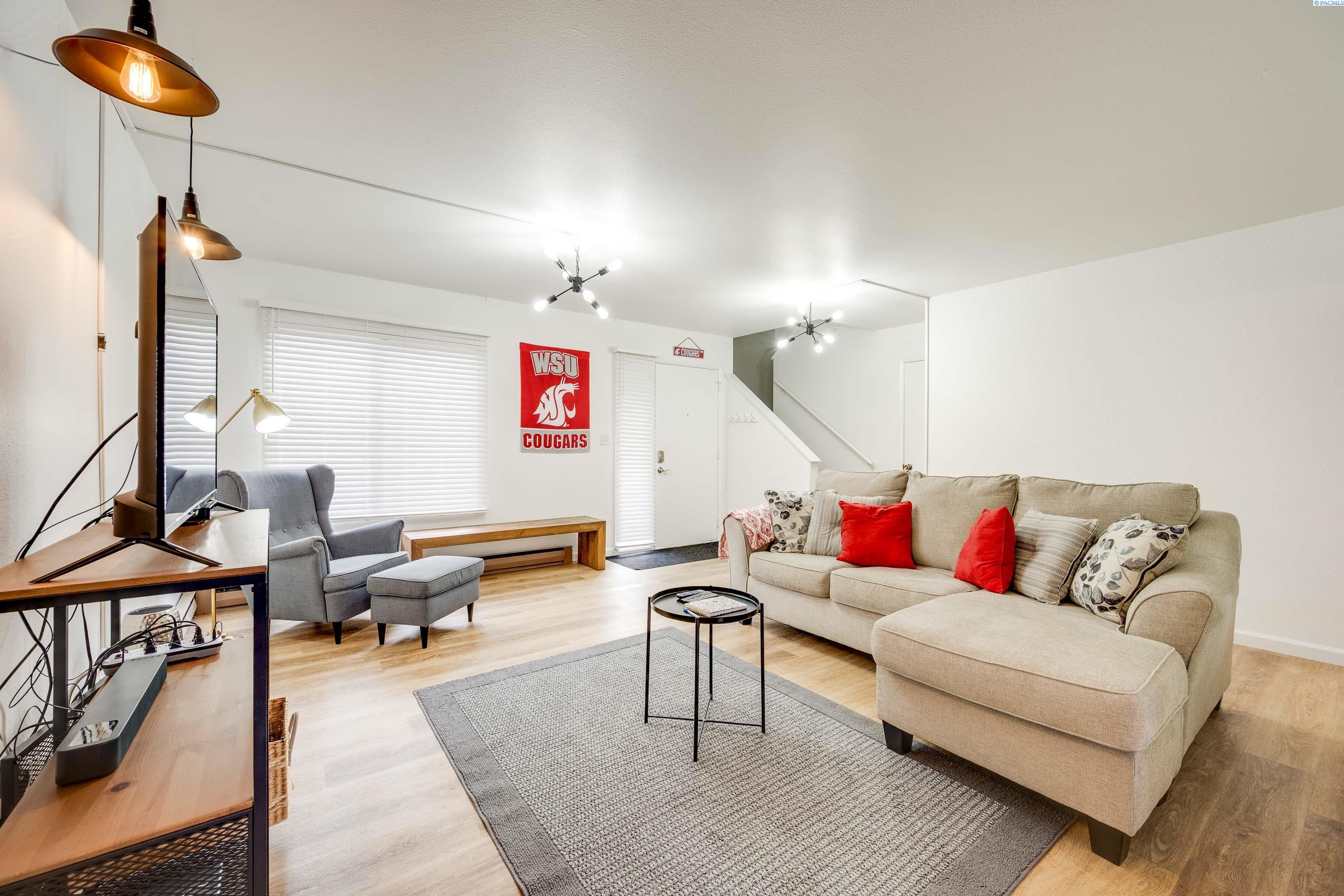 600 SW Crestview St #20