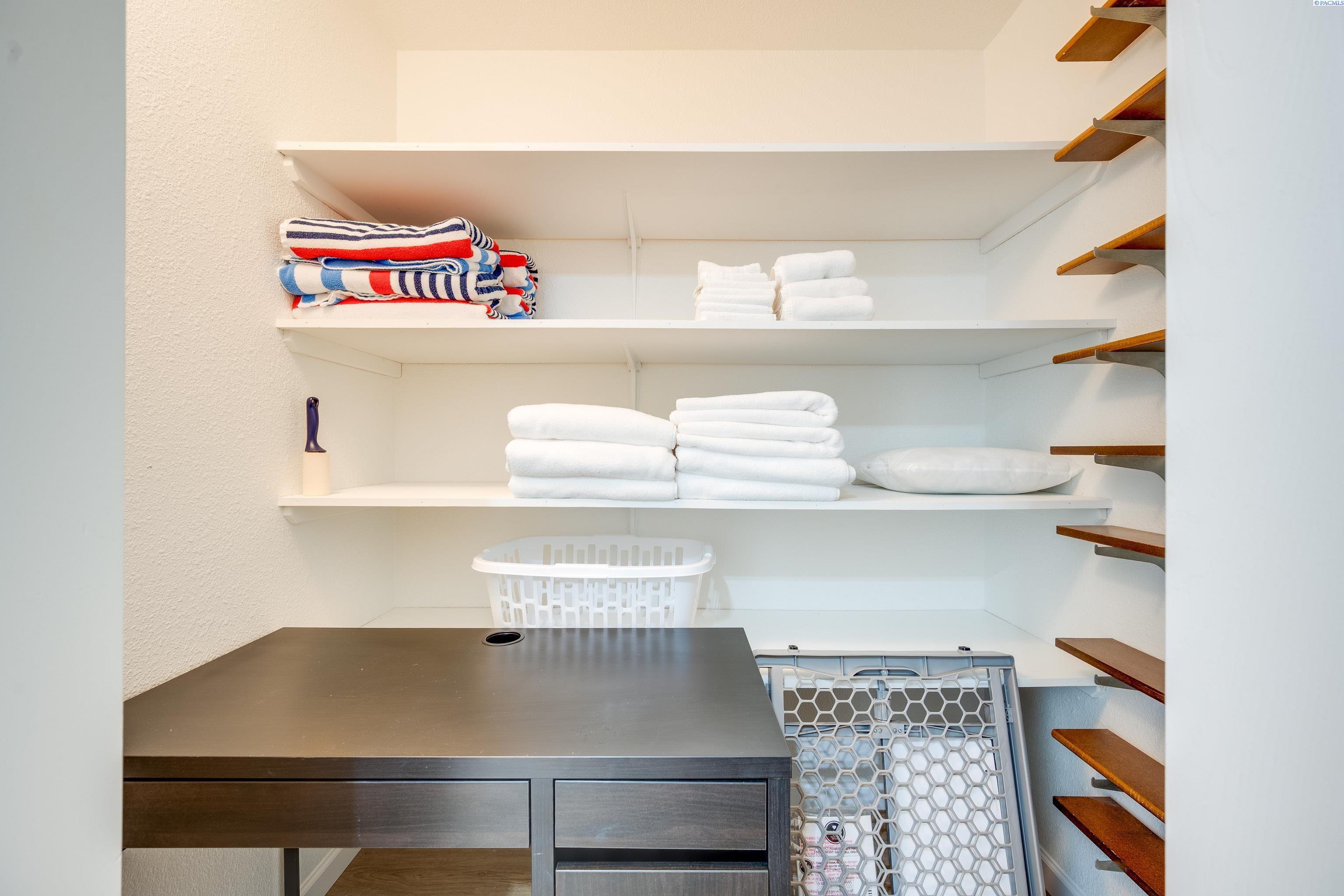 600 SW Crestview St #20