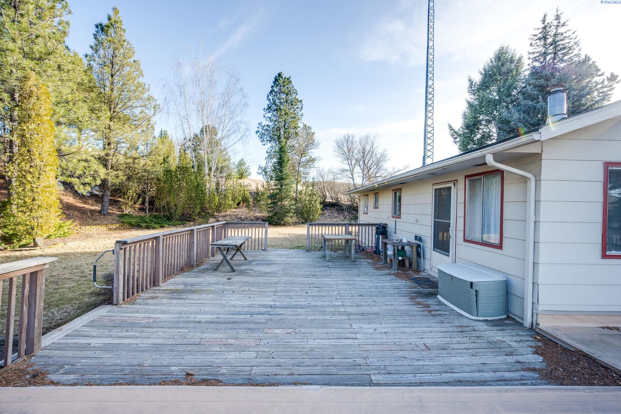 2854 Banner Rd