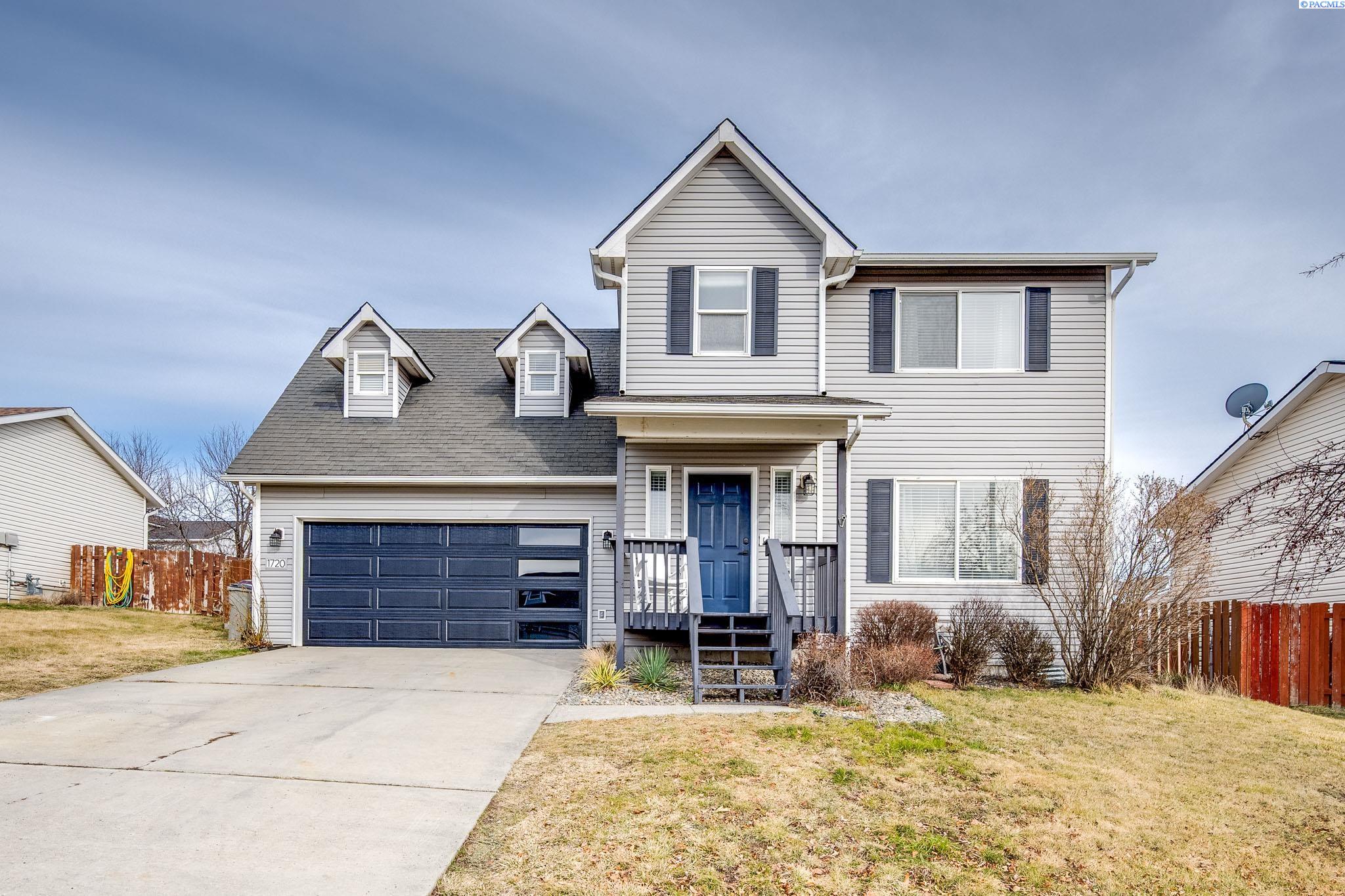 1720 NW Bella Vista Dr