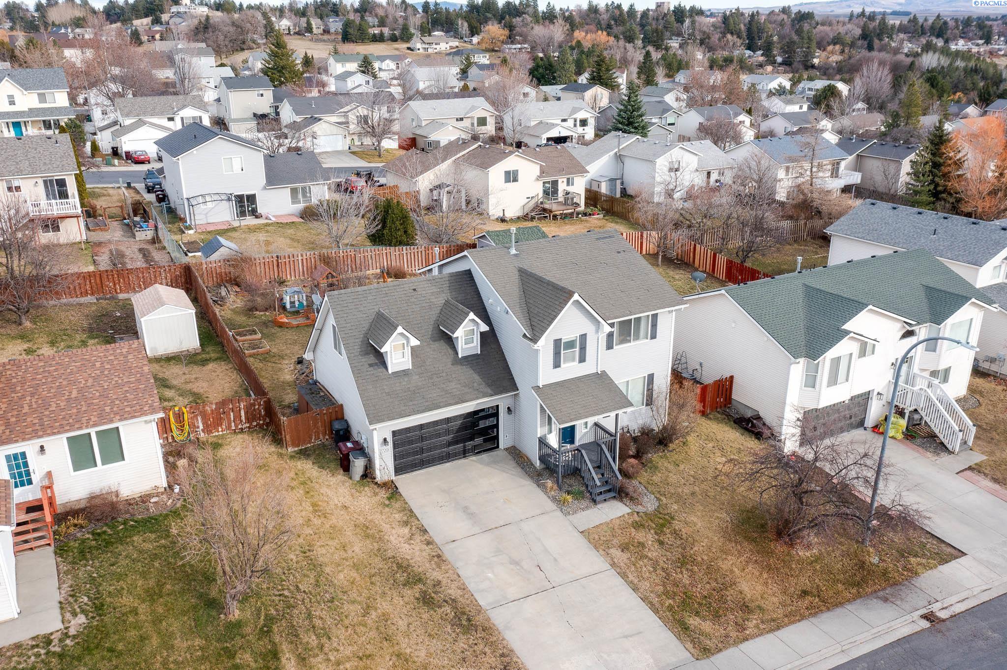 1720 NW Bella Vista Dr