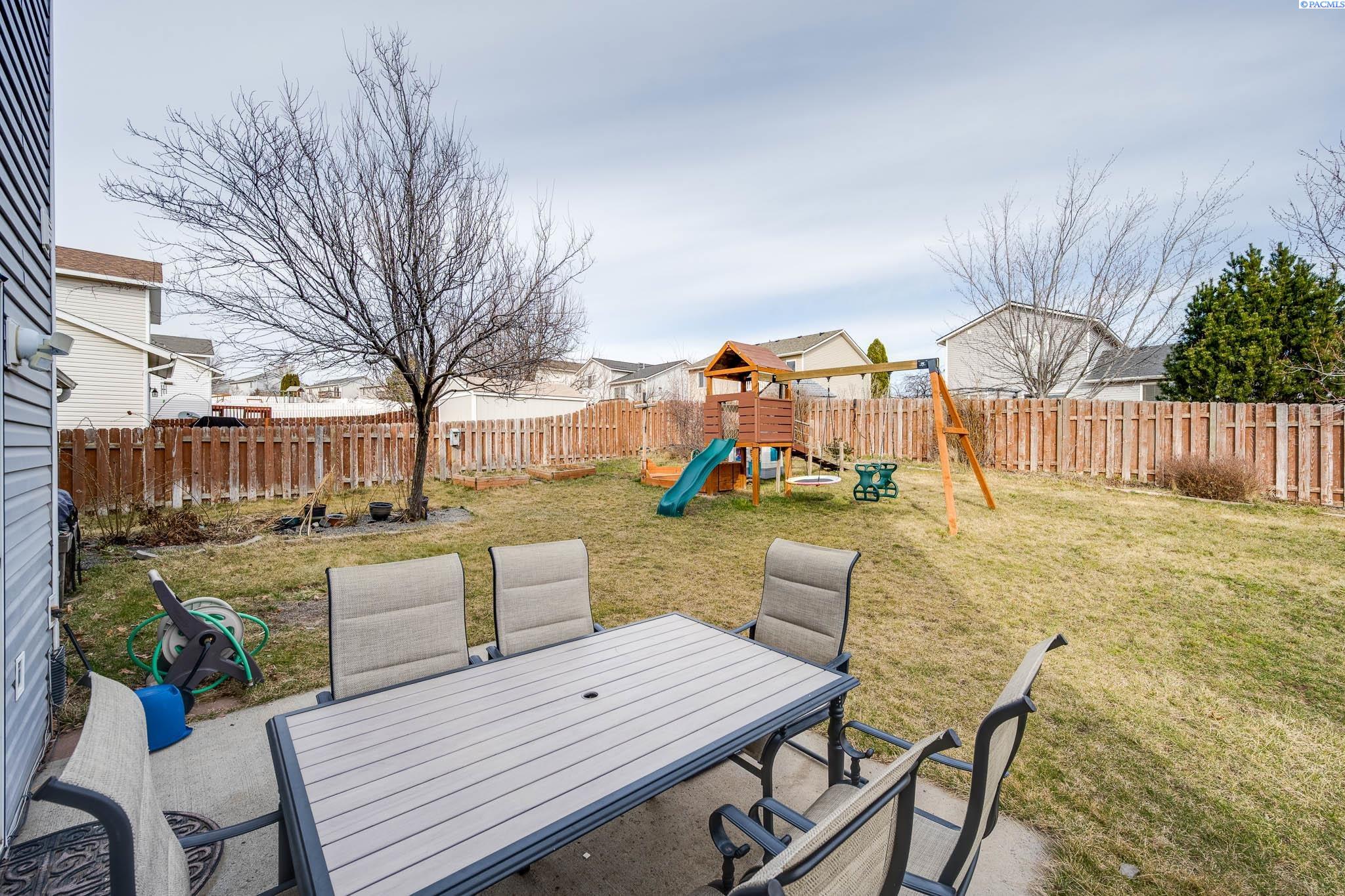 1720 NW Bella Vista Dr