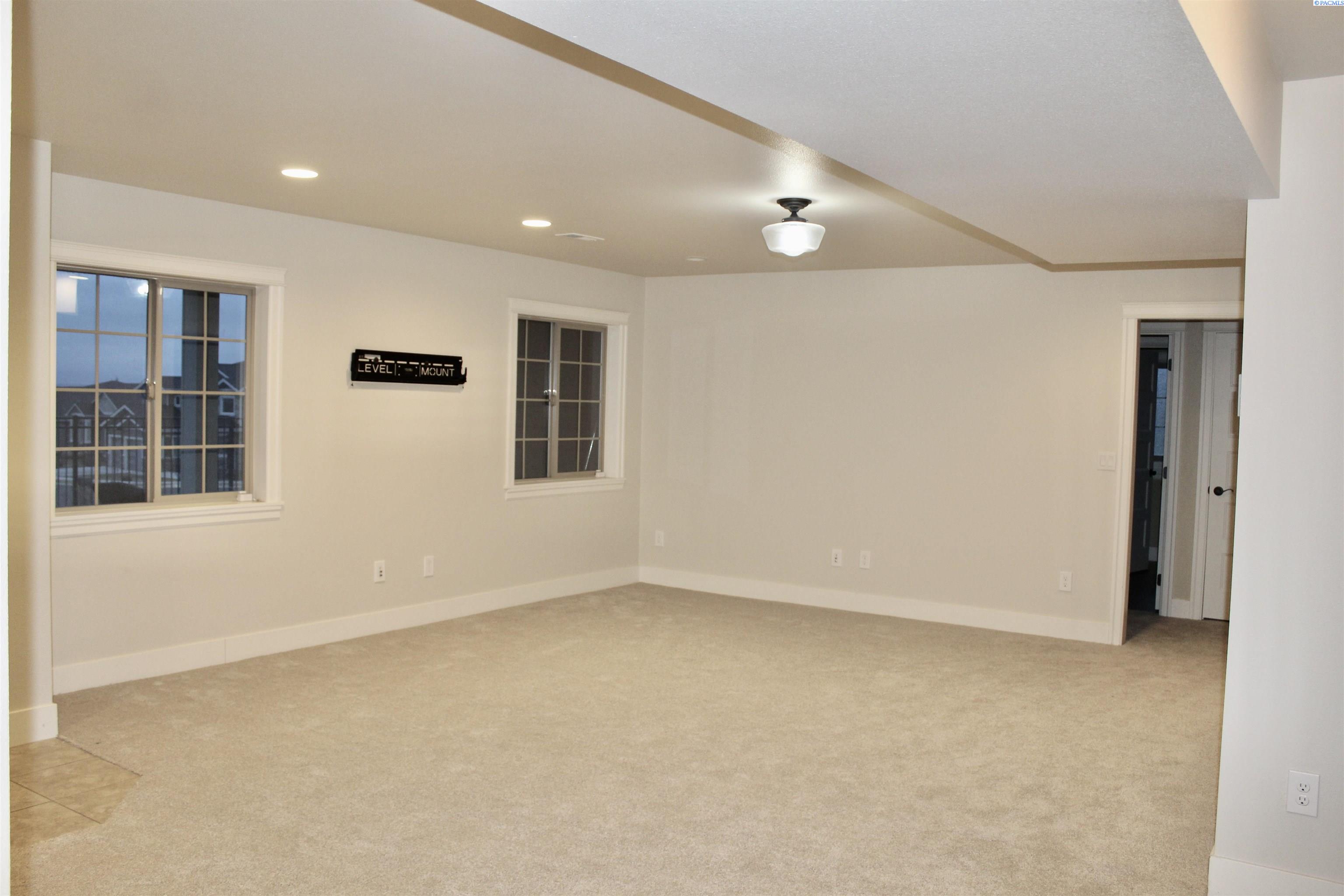 1820 SW Casey