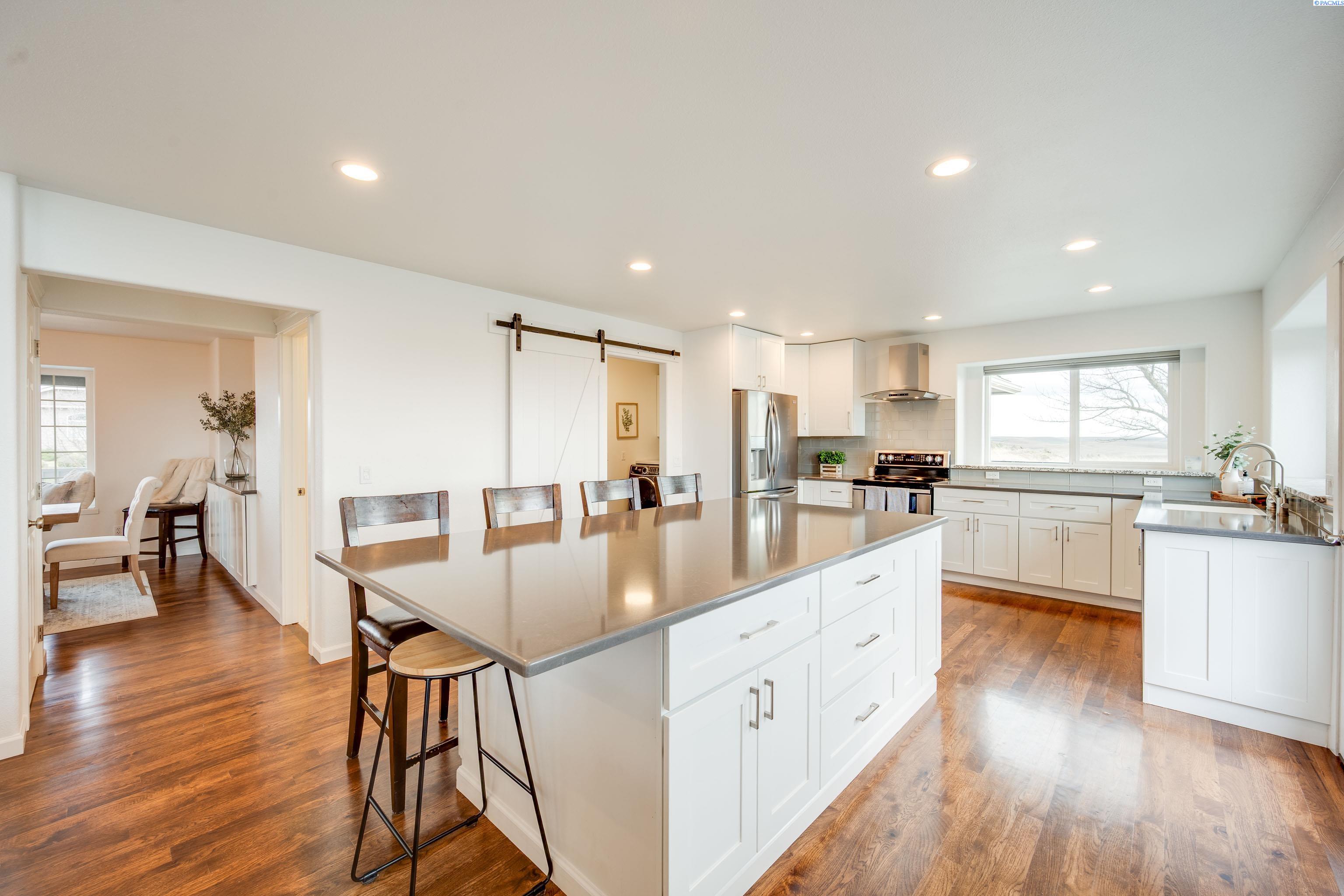 1245 SW Campus View Drive