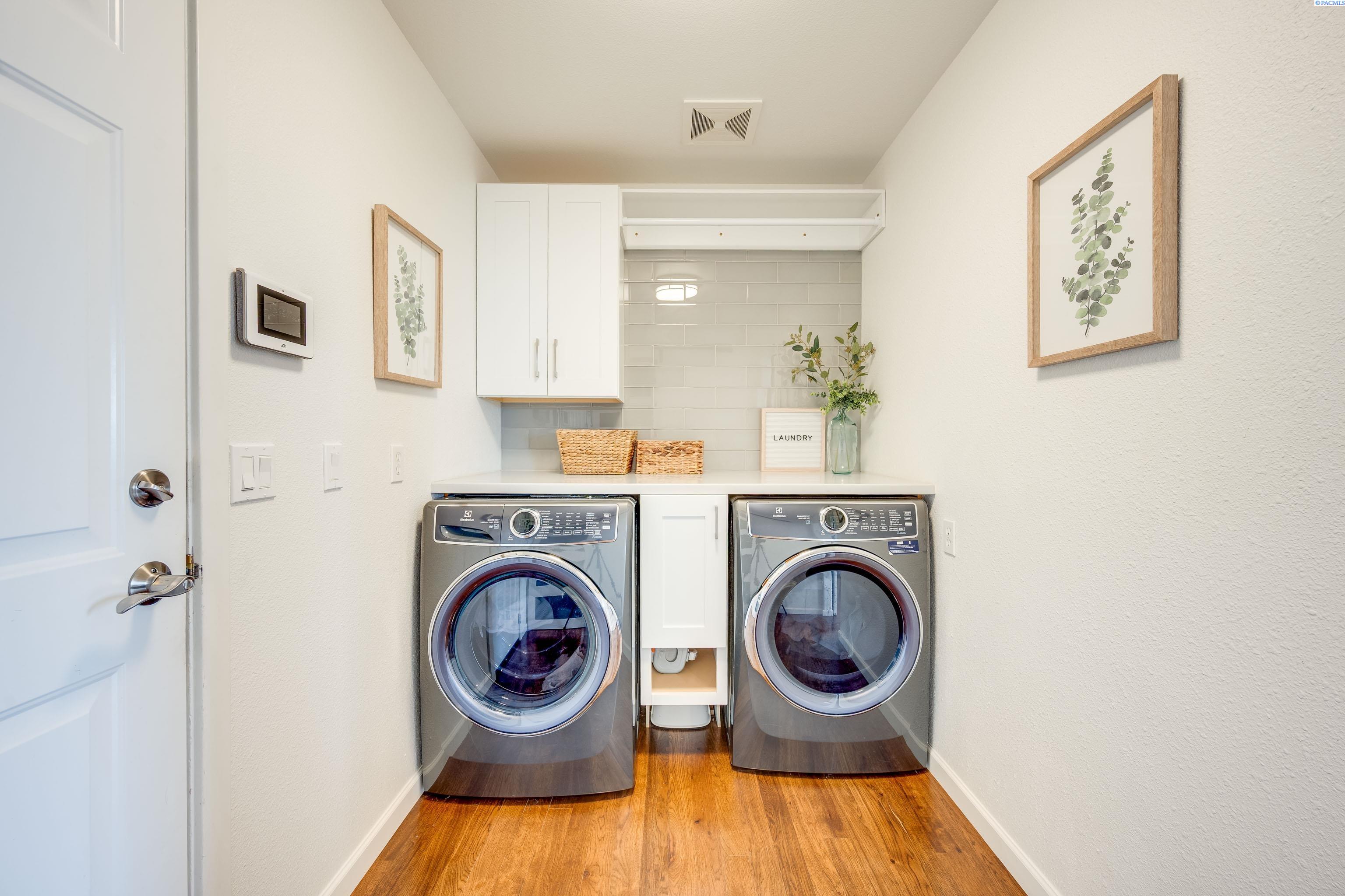 1245 SW Campus View Drive