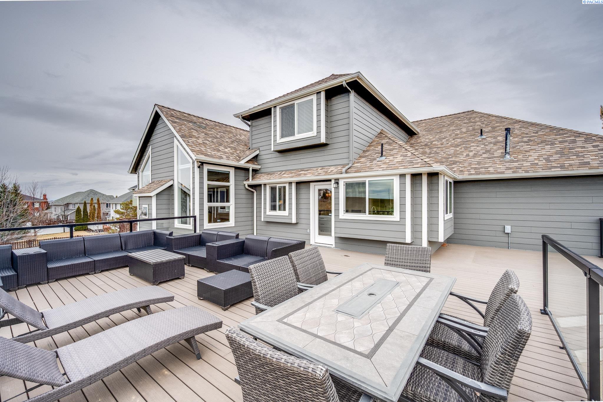 1245 SW Campus View Drive