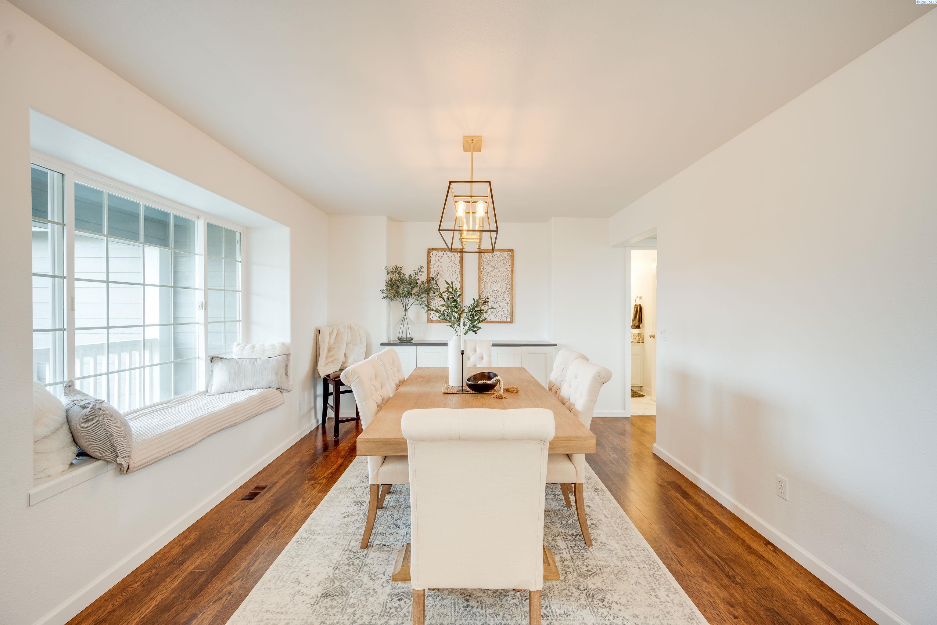 1245 SW Campus View Drive
