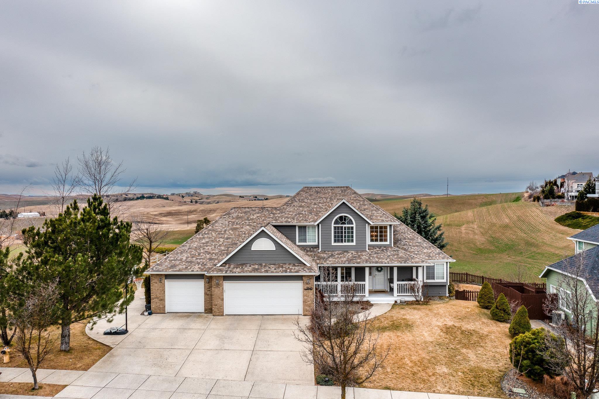 1245 SW Campus View Drive