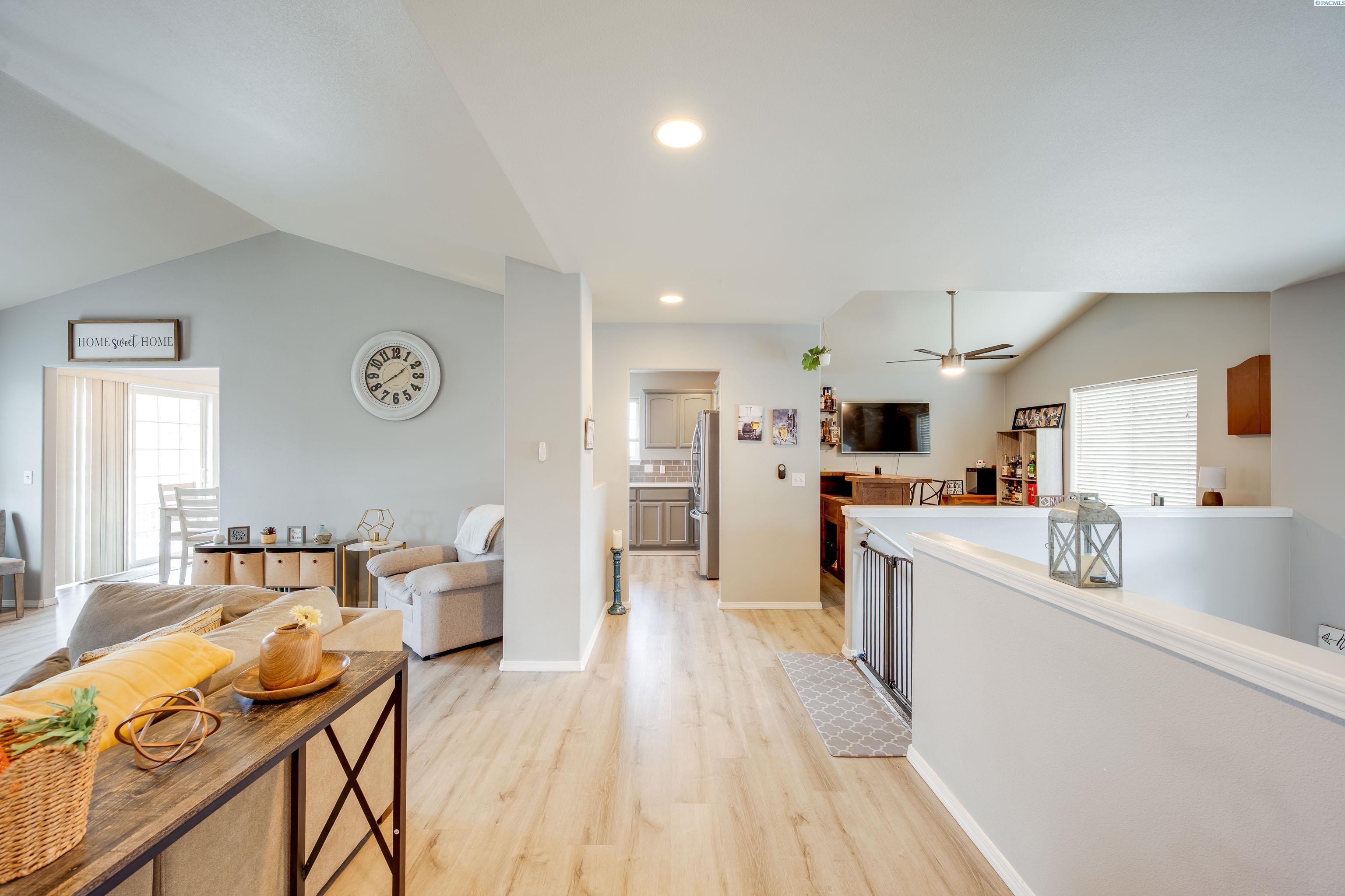 2325 NW Ridgeline Drive