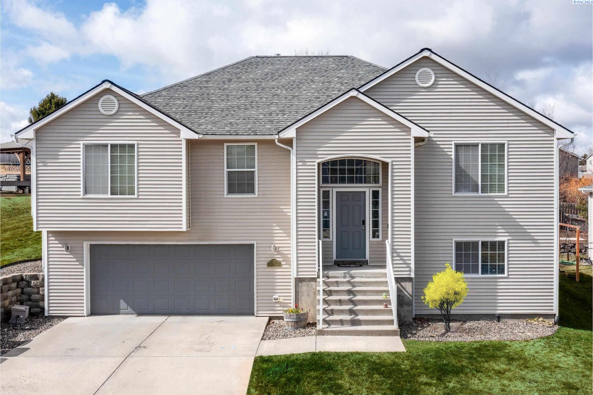 2325 NW Ridgeline Drive