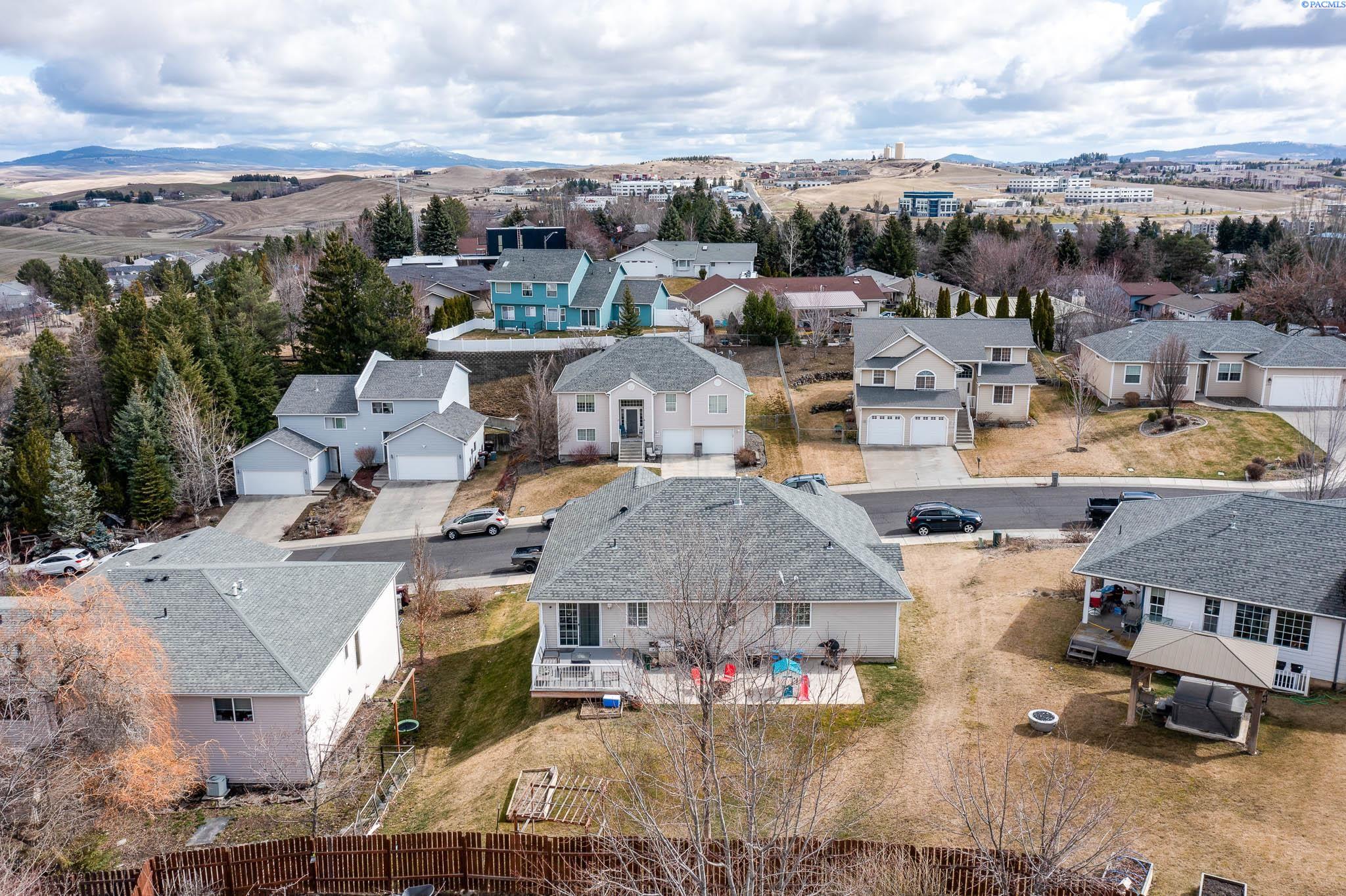 2325 NW Ridgeline Drive