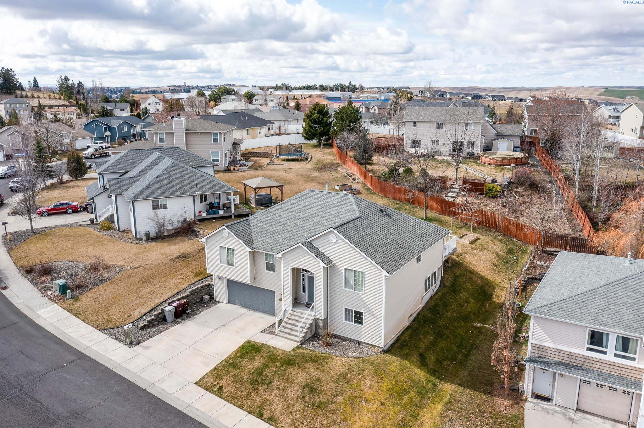 2325 NW Ridgeline Drive