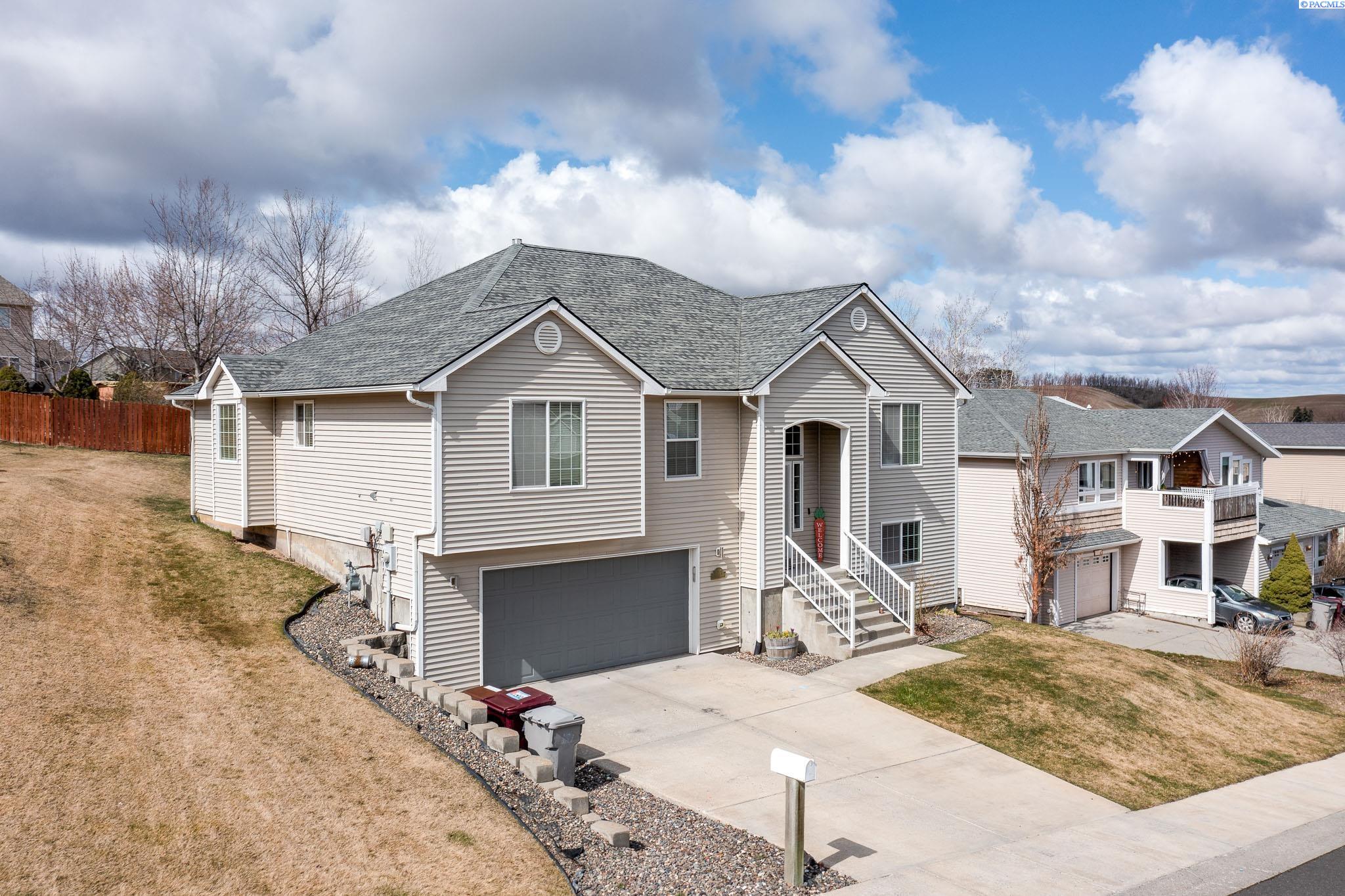 2325 NW Ridgeline Drive