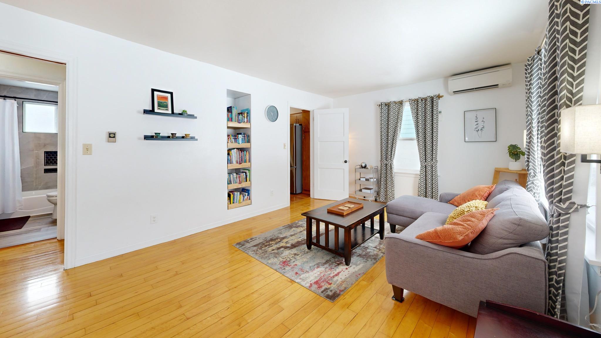 535 SE Water St.