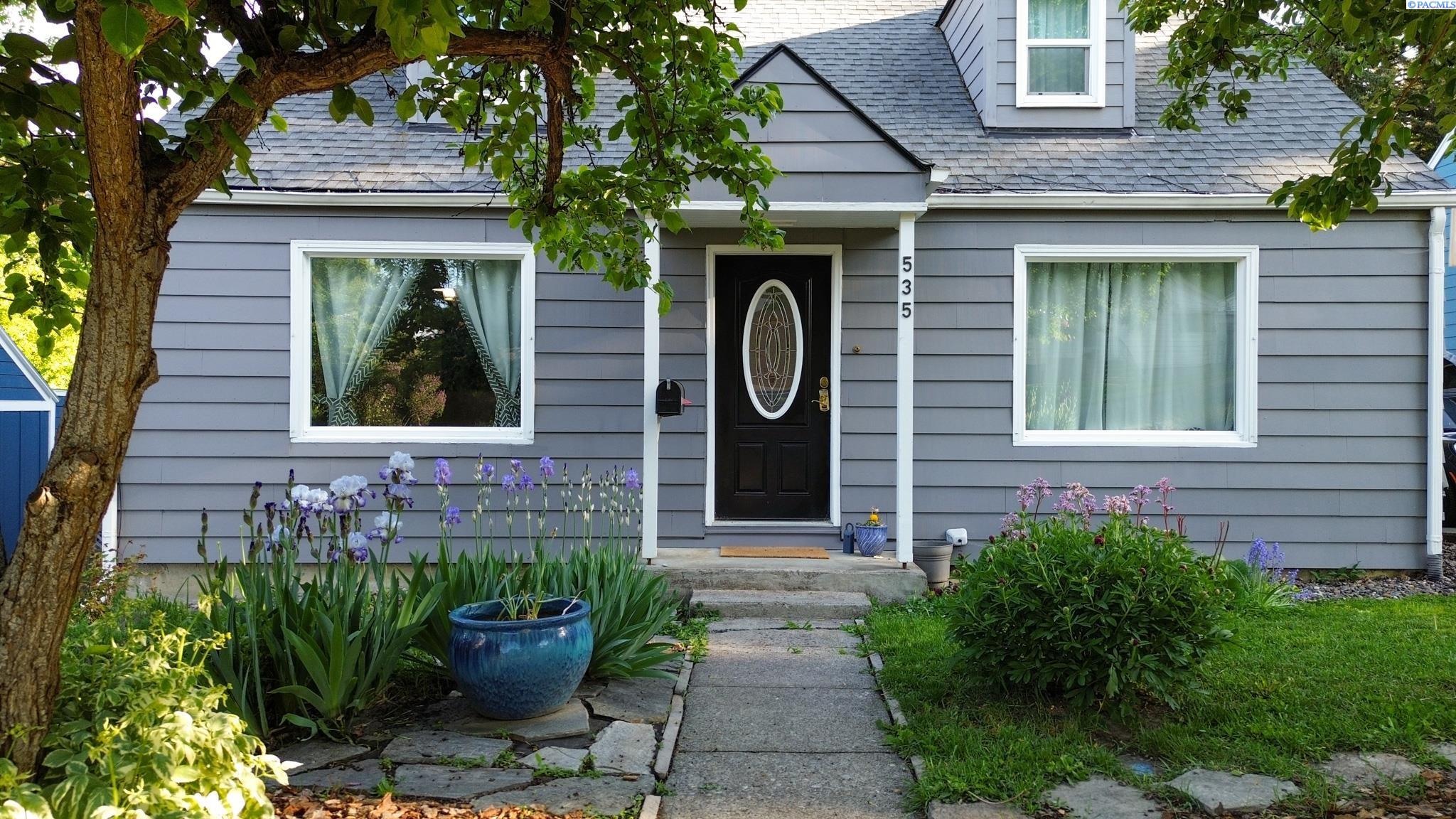 535 SE Water St.