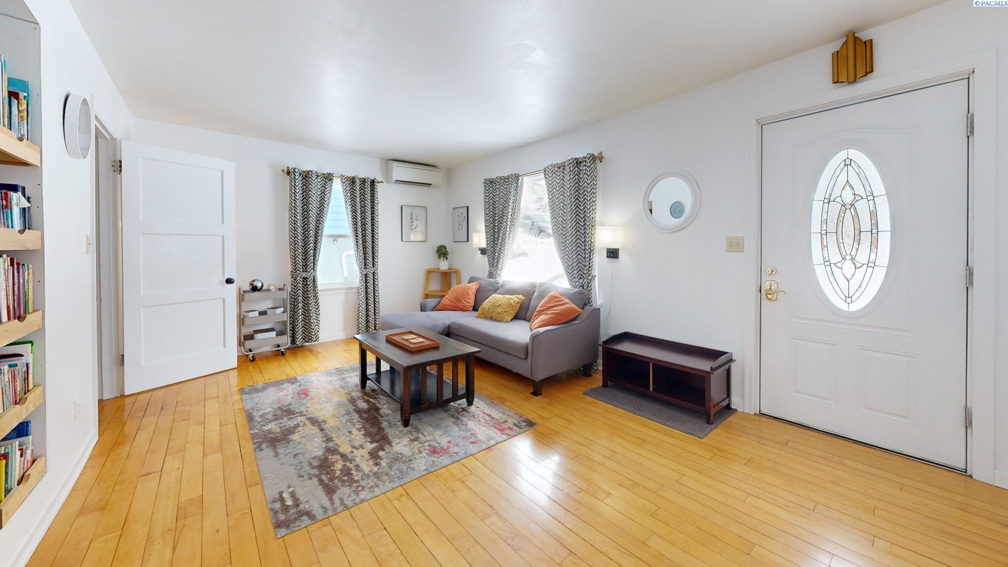 535 SE Water St.