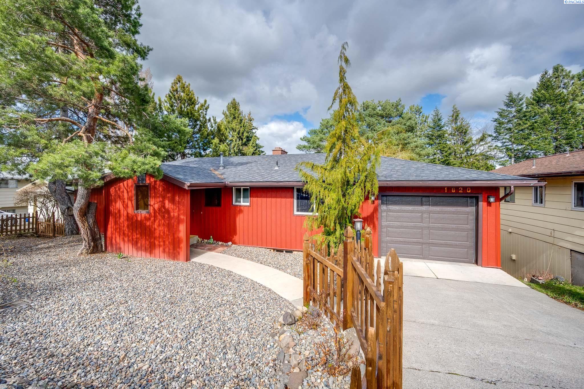 1820 NW Kenny Dr.