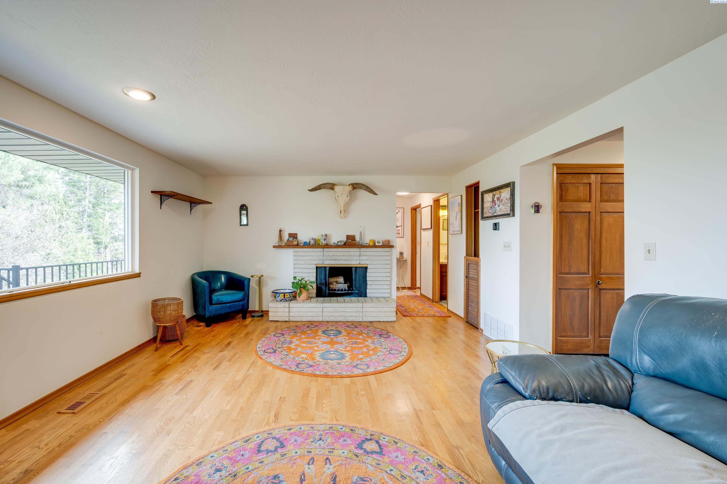 1820 NW Kenny Dr.