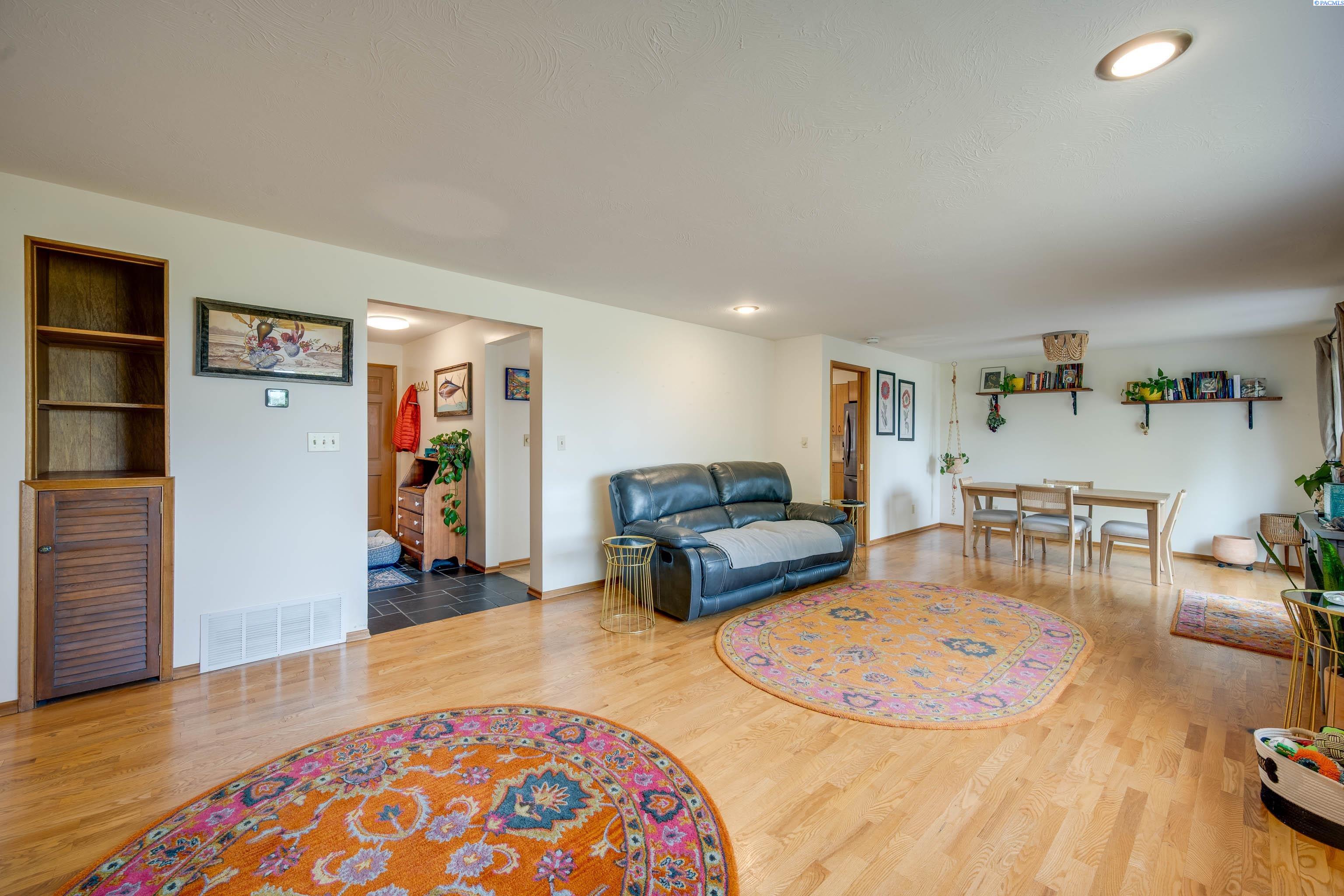 1820 NW Kenny Dr.