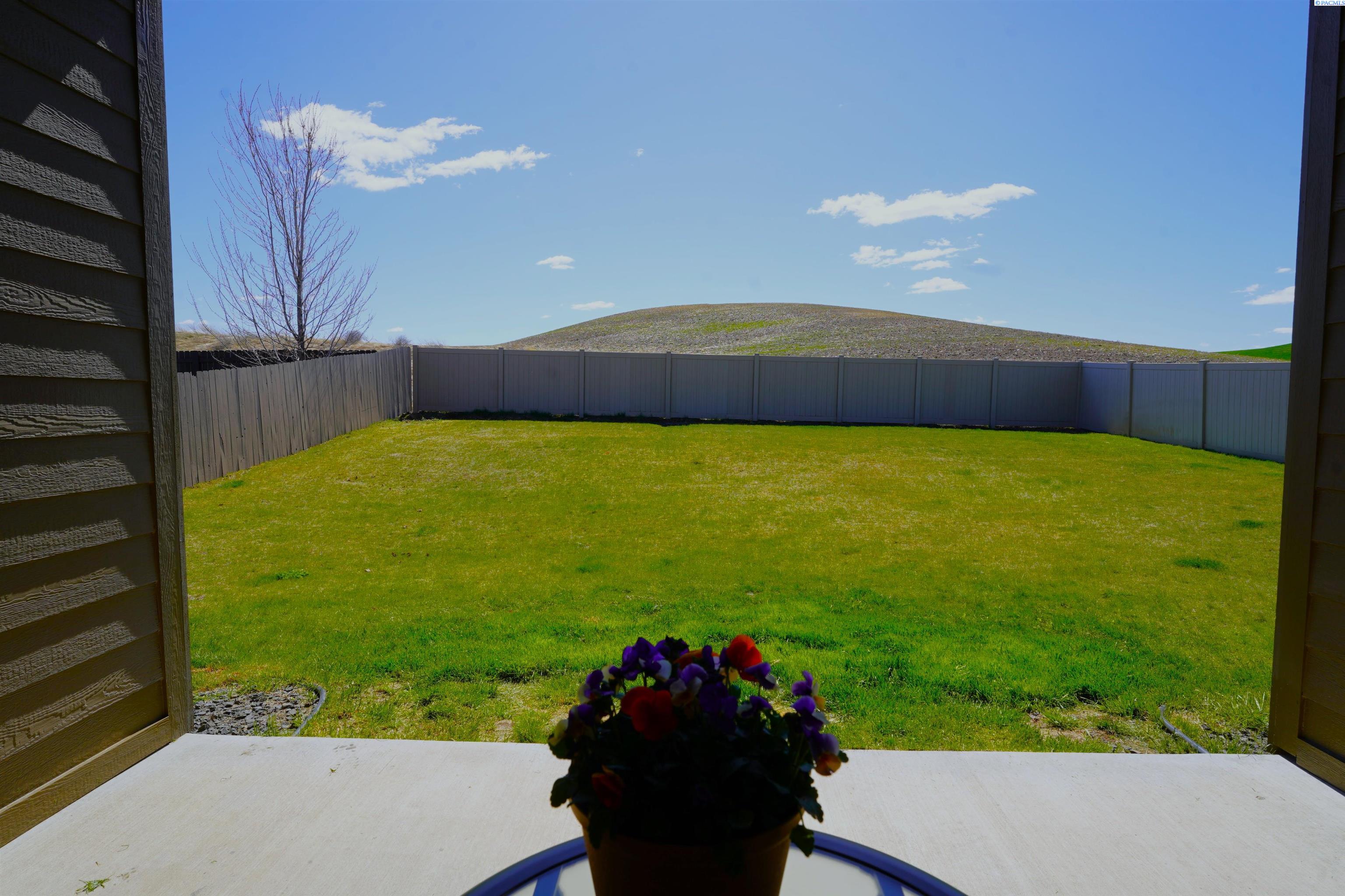 1835 Panorama Dr