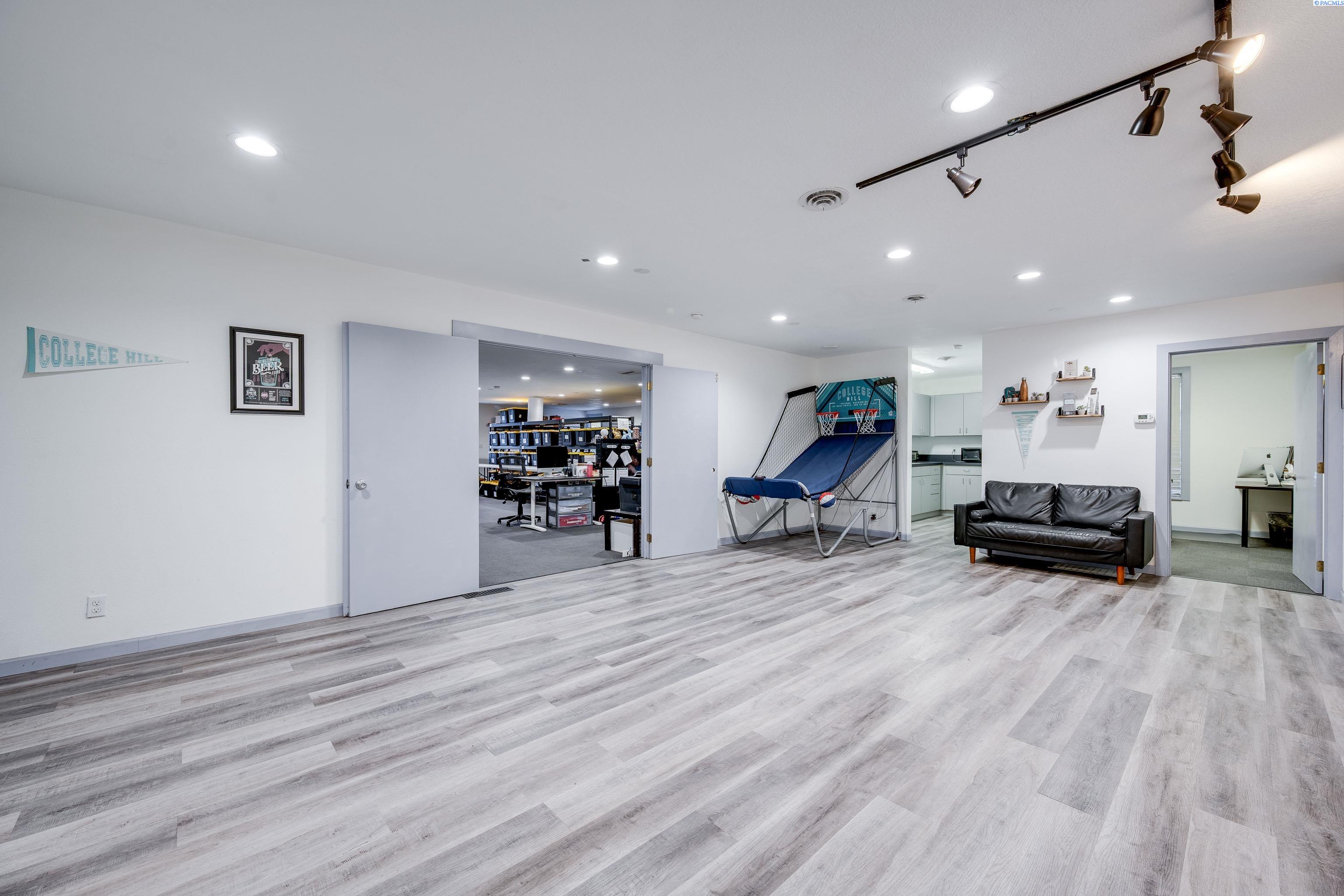 1205 SE Professional Mall Blvd. # 115