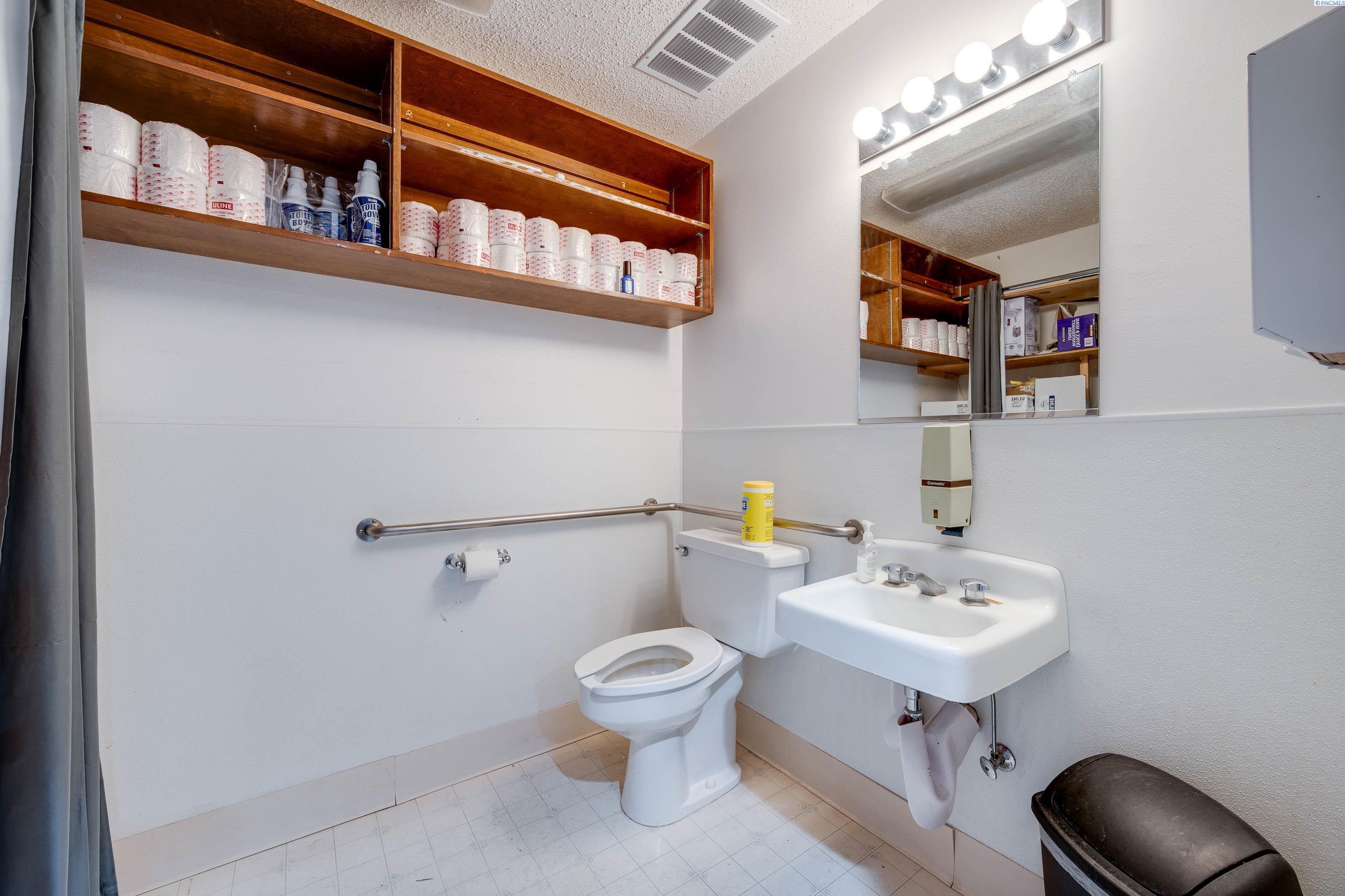 1205 SE Professional Mall Blvd. # 115