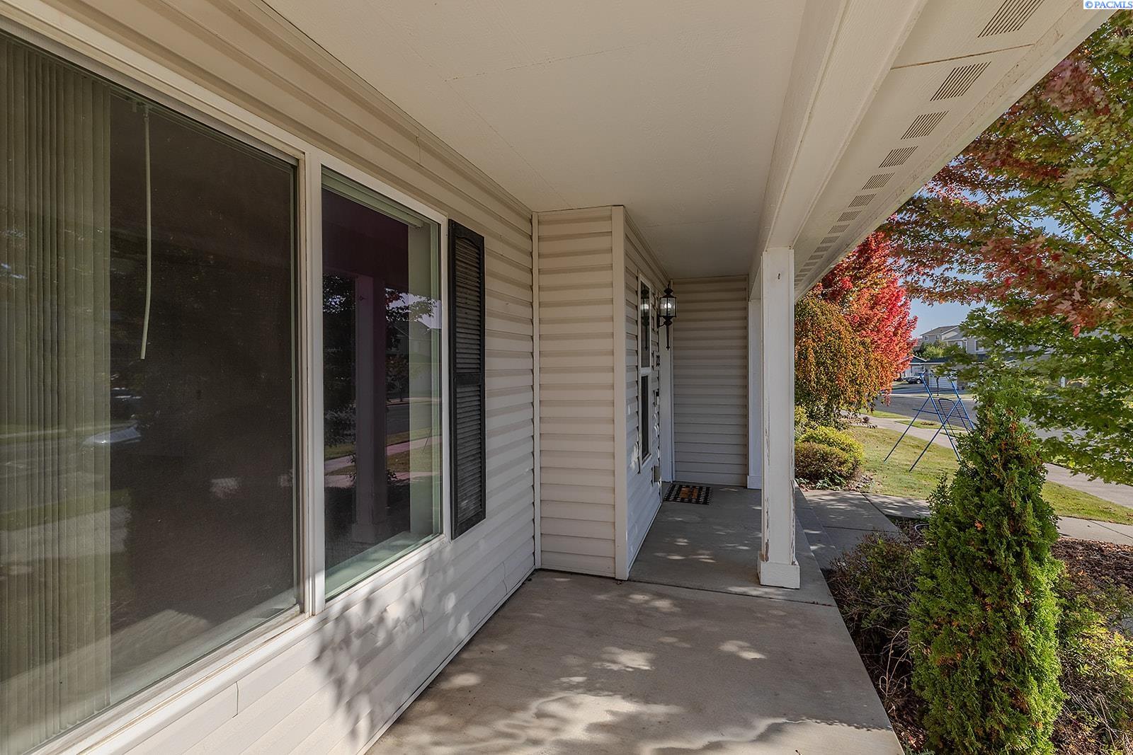 1272 SW Lost Trail Dr.