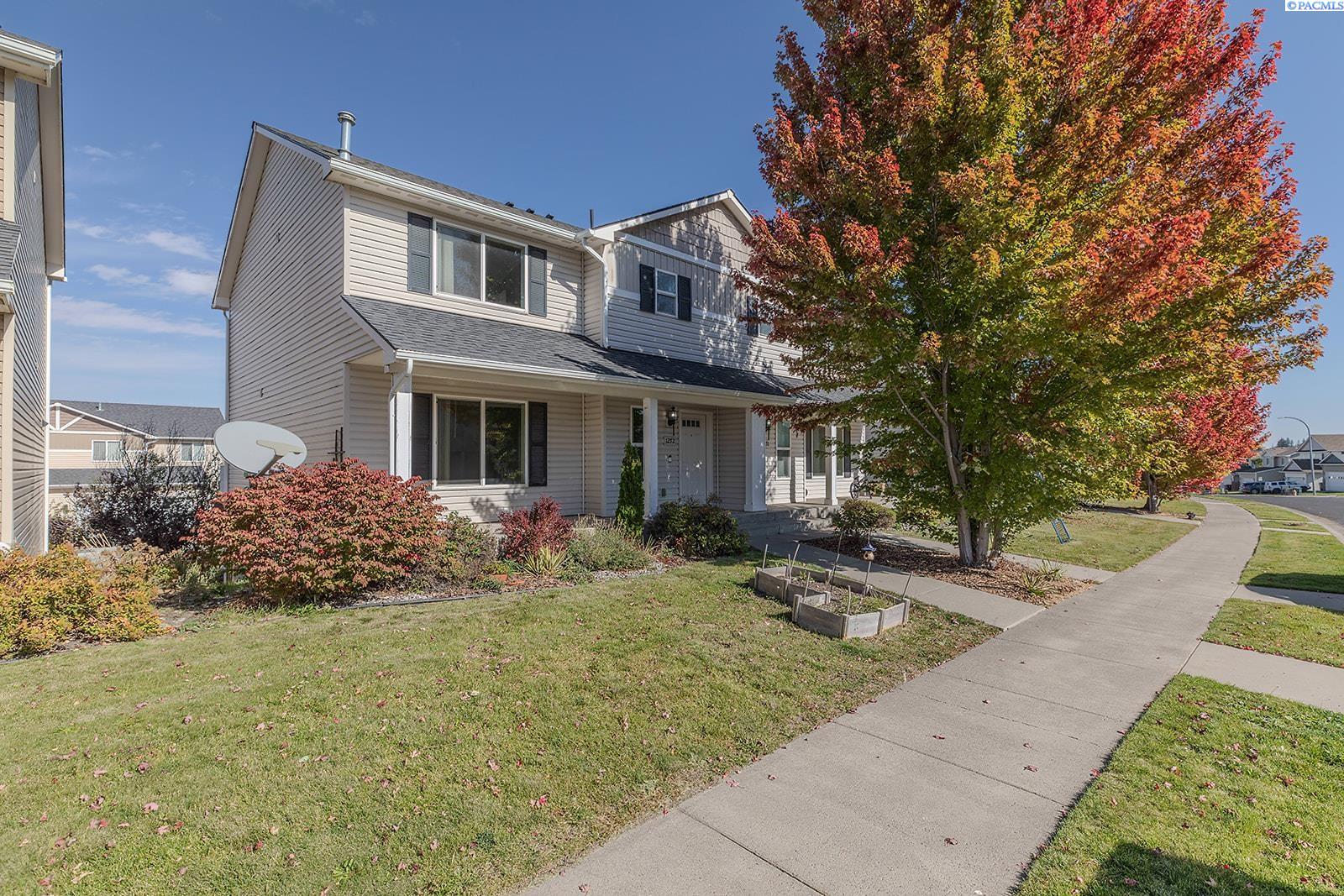 1272 SW Lost Trail Dr.