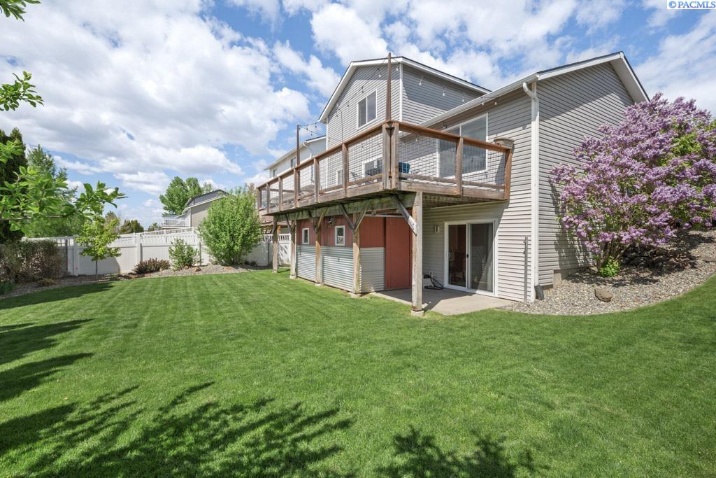 1935 NW Bella Vista Dr