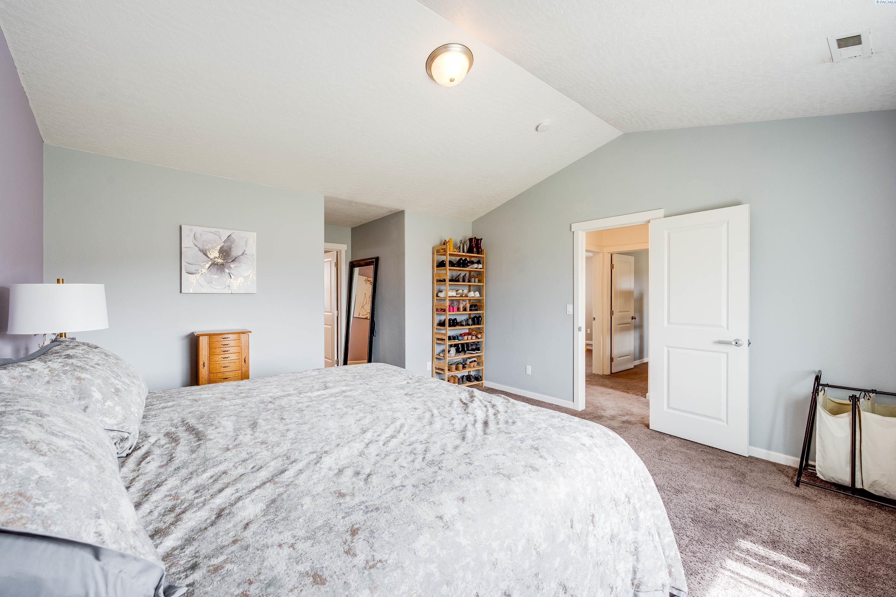 1453 SW Sagebrush Lane