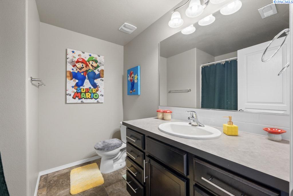 720 SW Wheat Ridge Dr