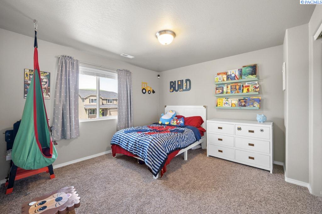 720 SW Wheat Ridge Dr