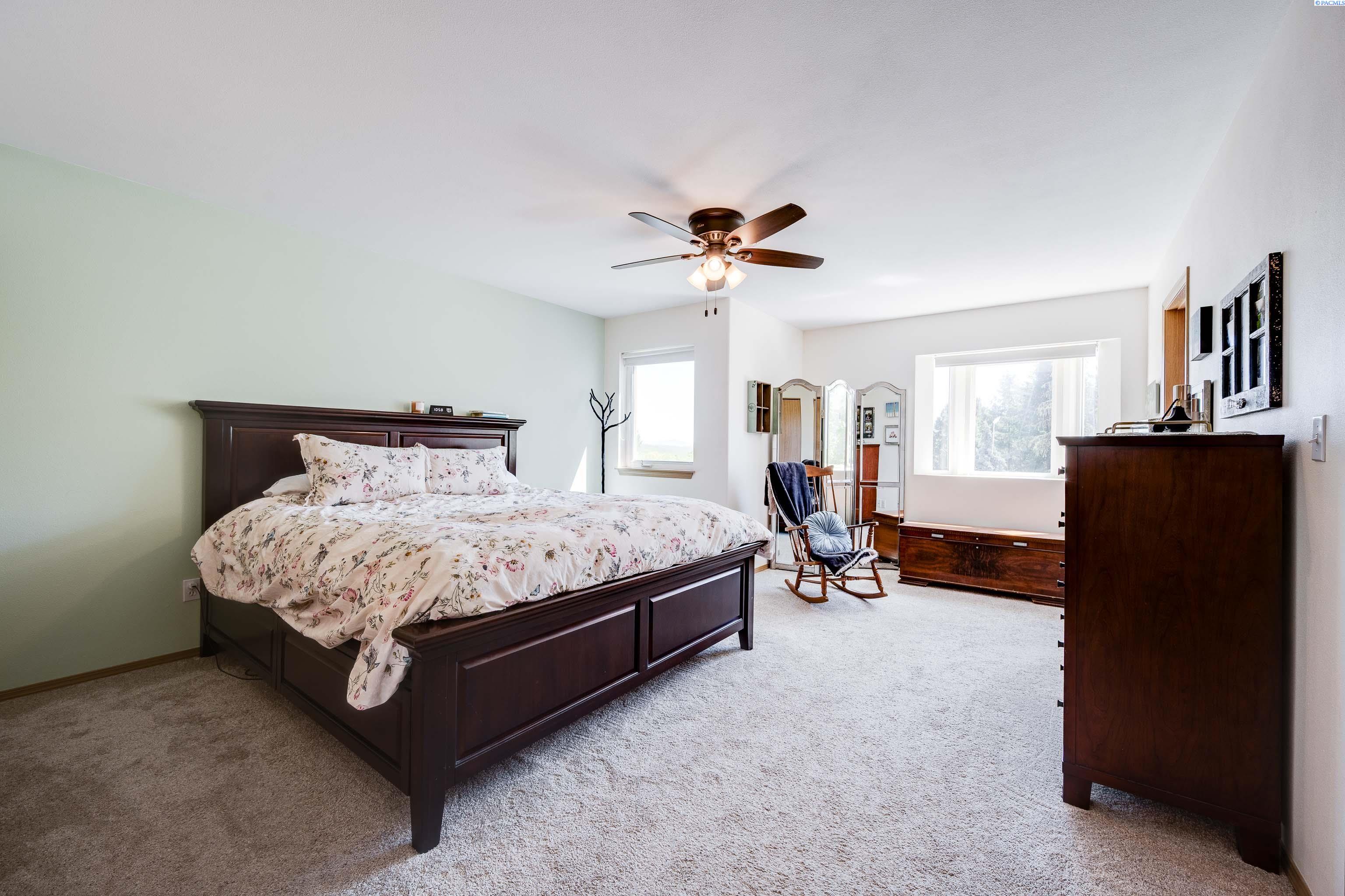 2349 NW Ridgeline Drive