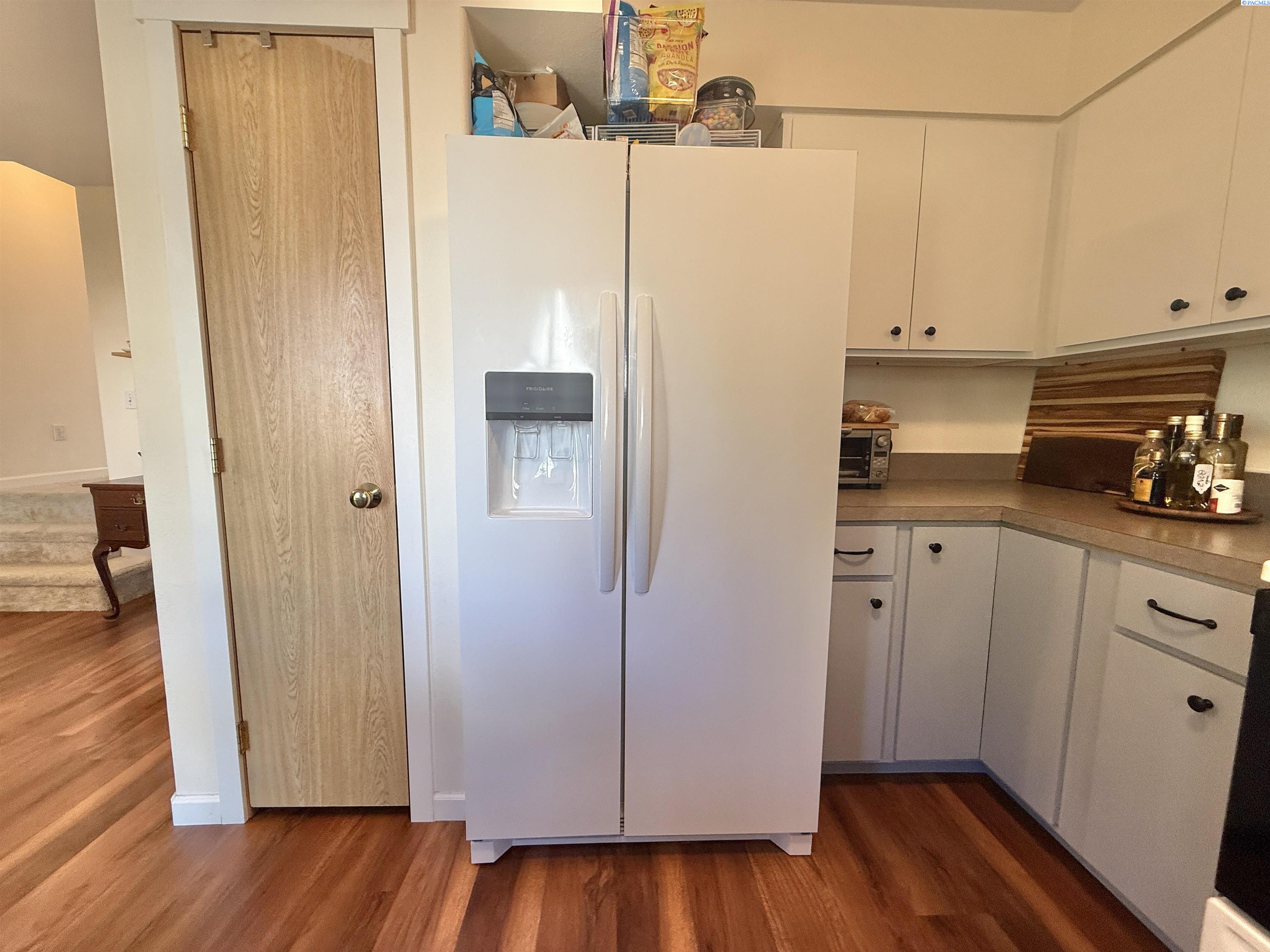 2349 NW Ridgeline Drive