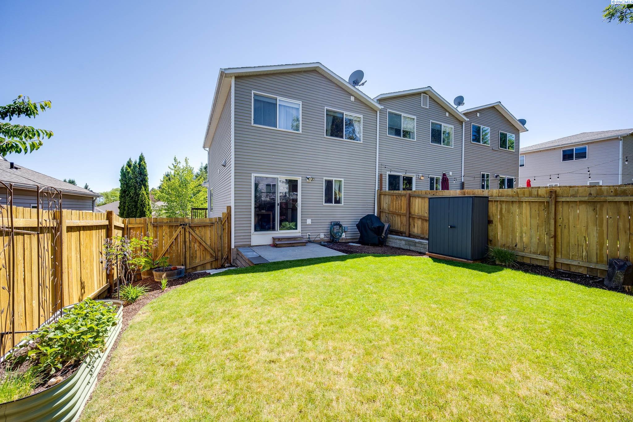 2349 NW Ridgeline Drive