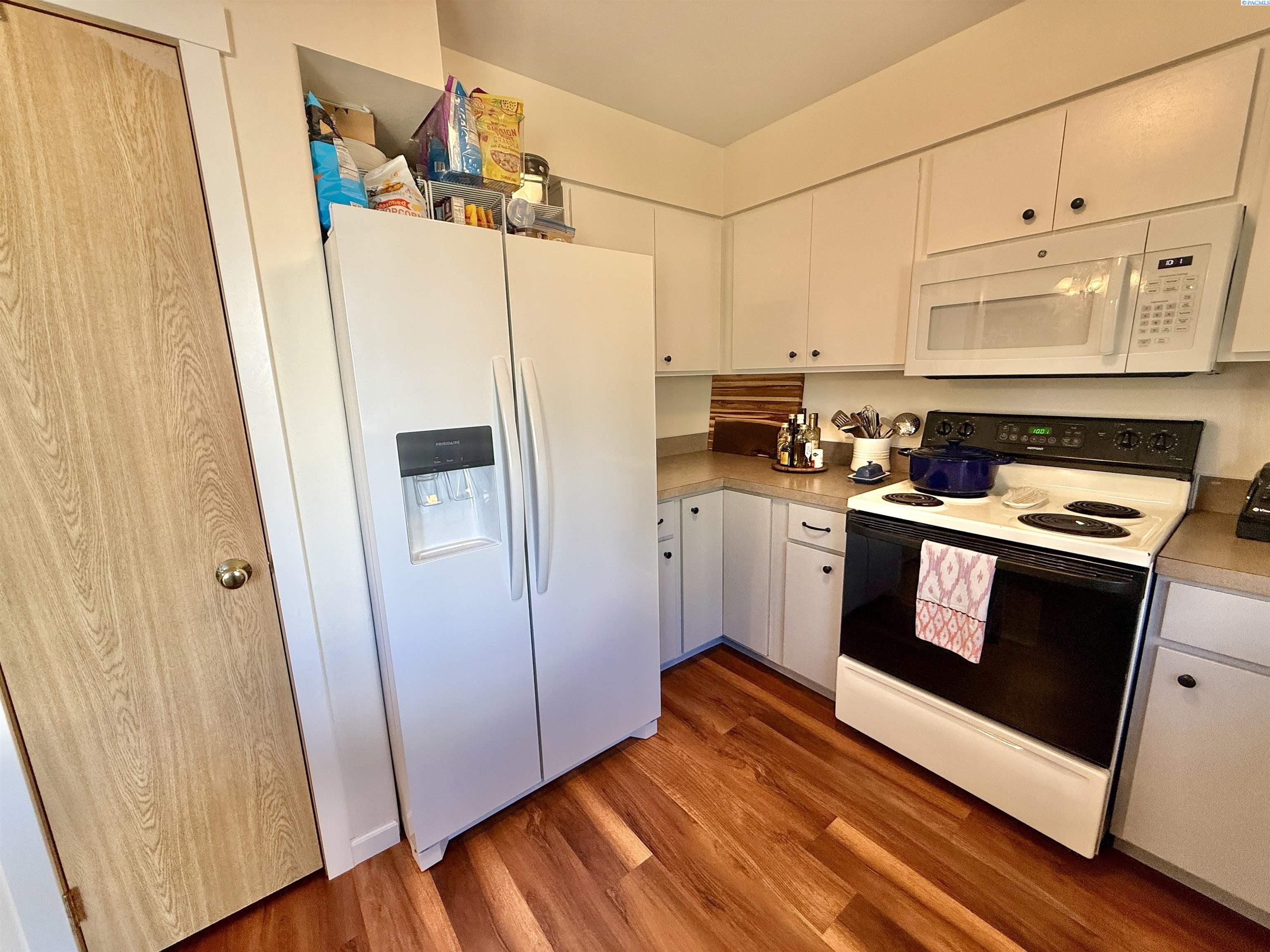 2349 NW Ridgeline Drive