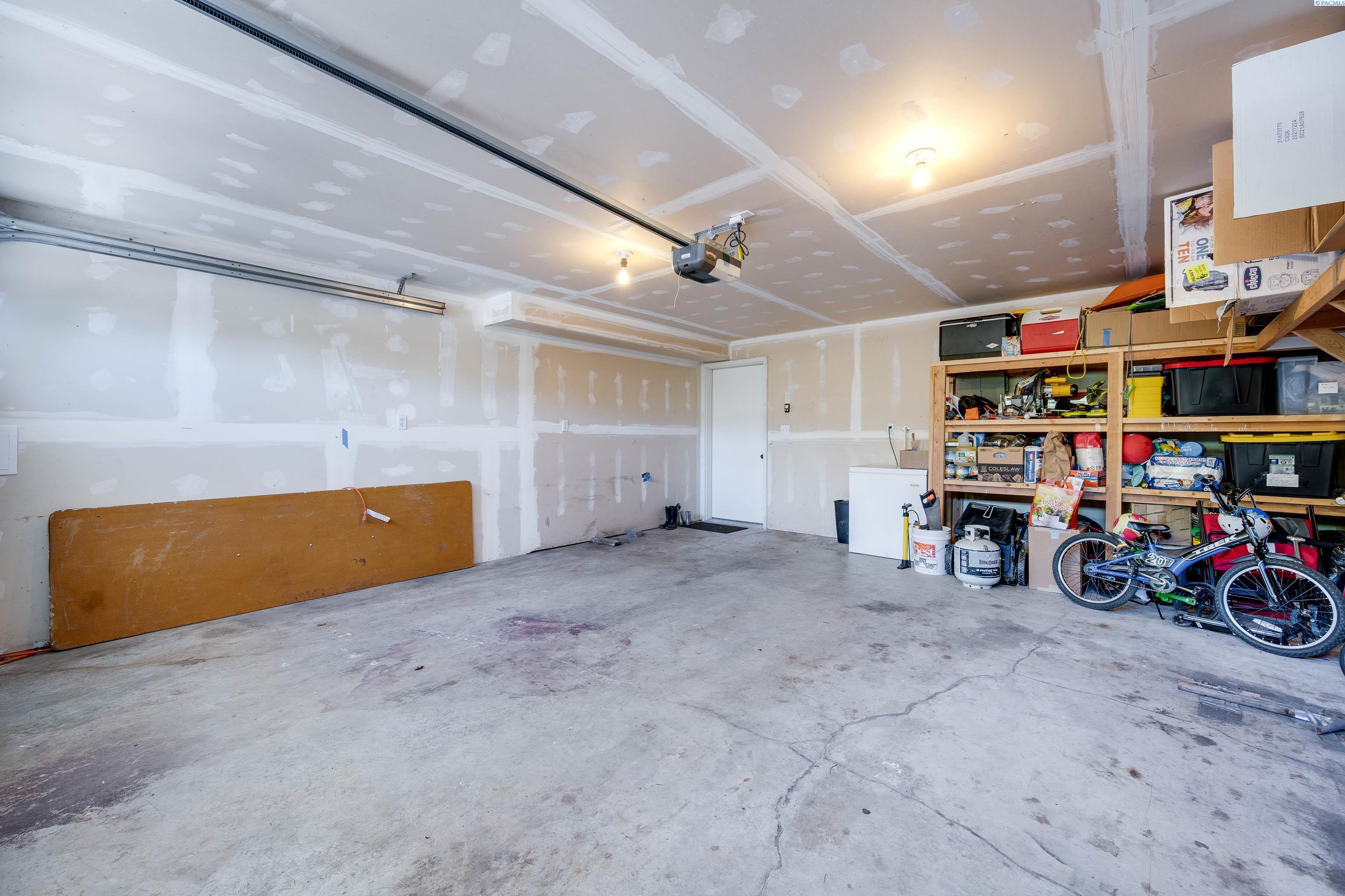 2349 NW Ridgeline Drive