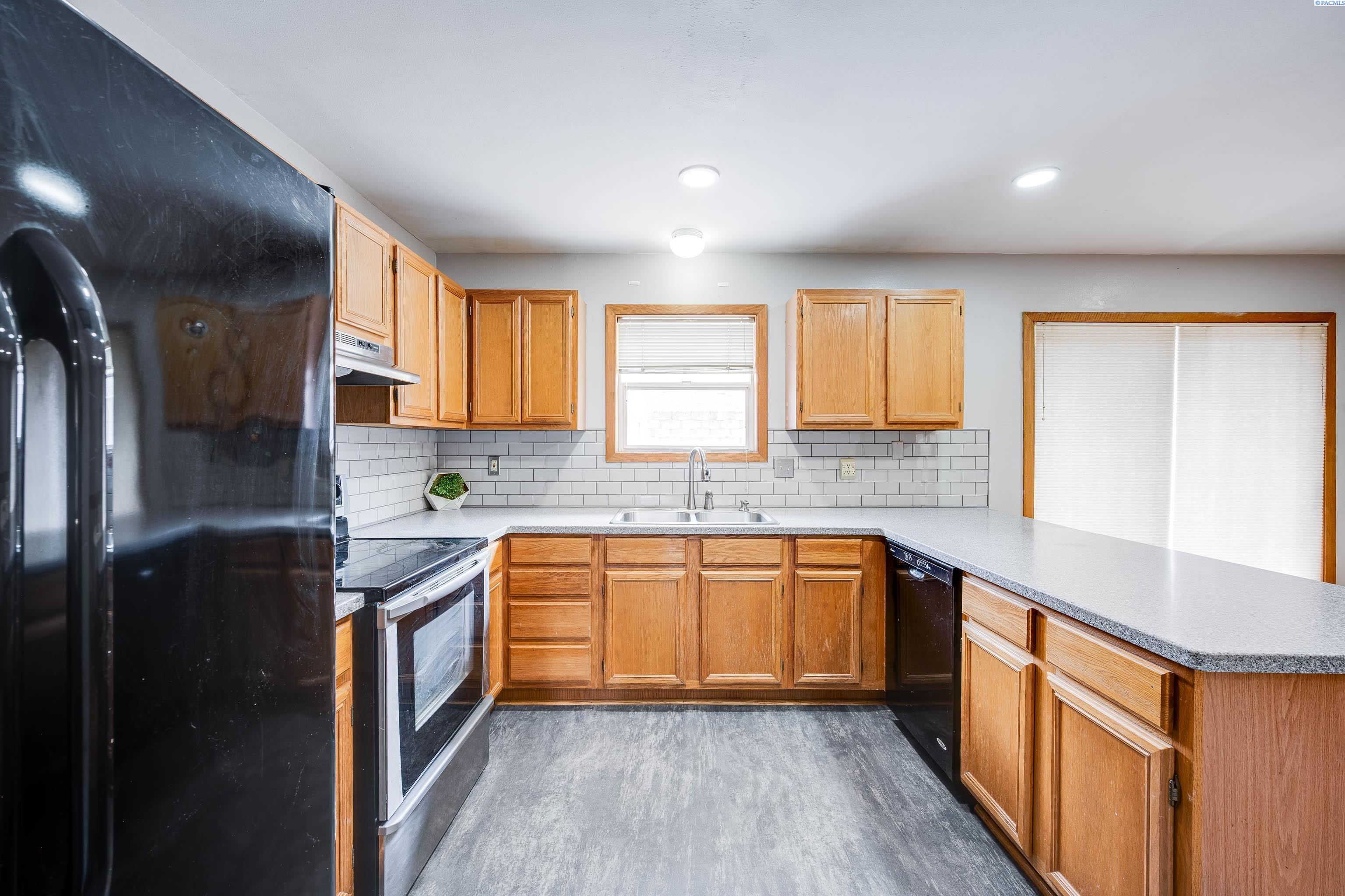 804 S Vista Point Dr