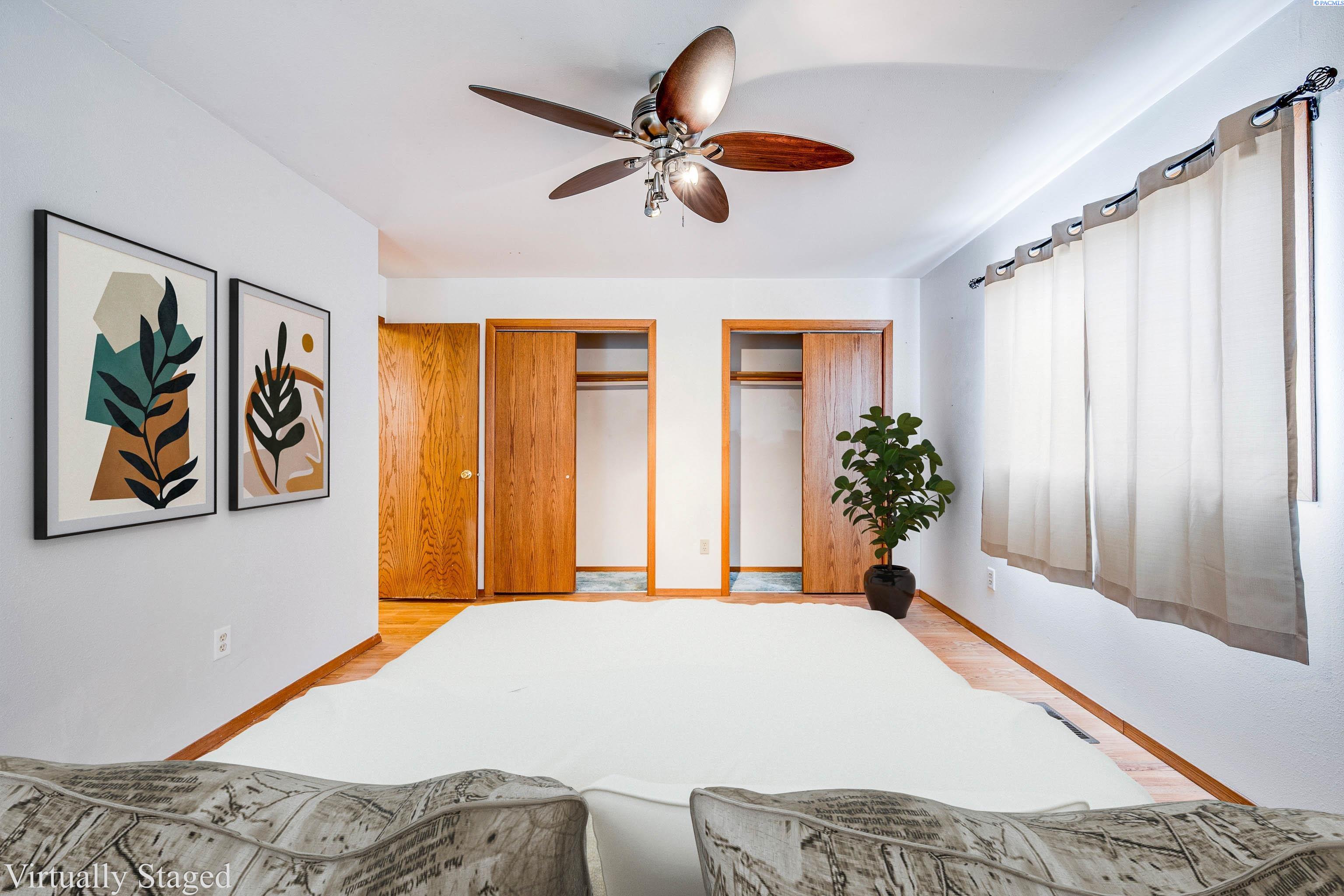 804 S Vista Point Dr