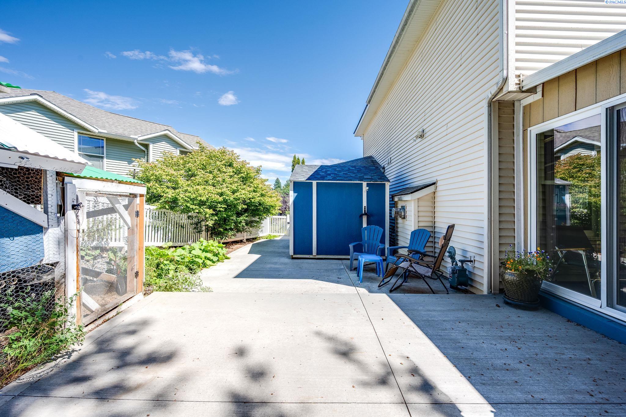 485 NW Thomas Street