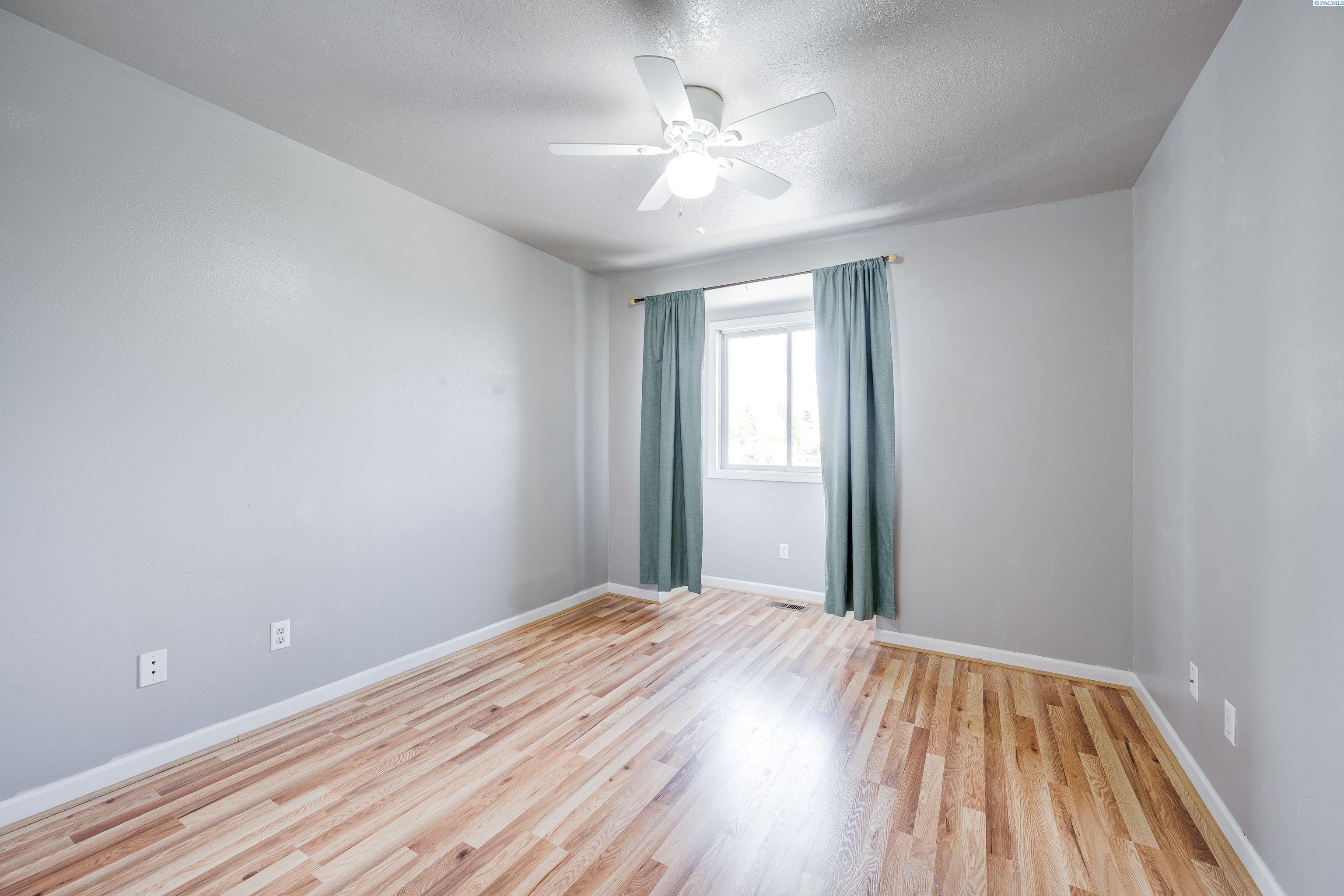 485 NW Thomas Street