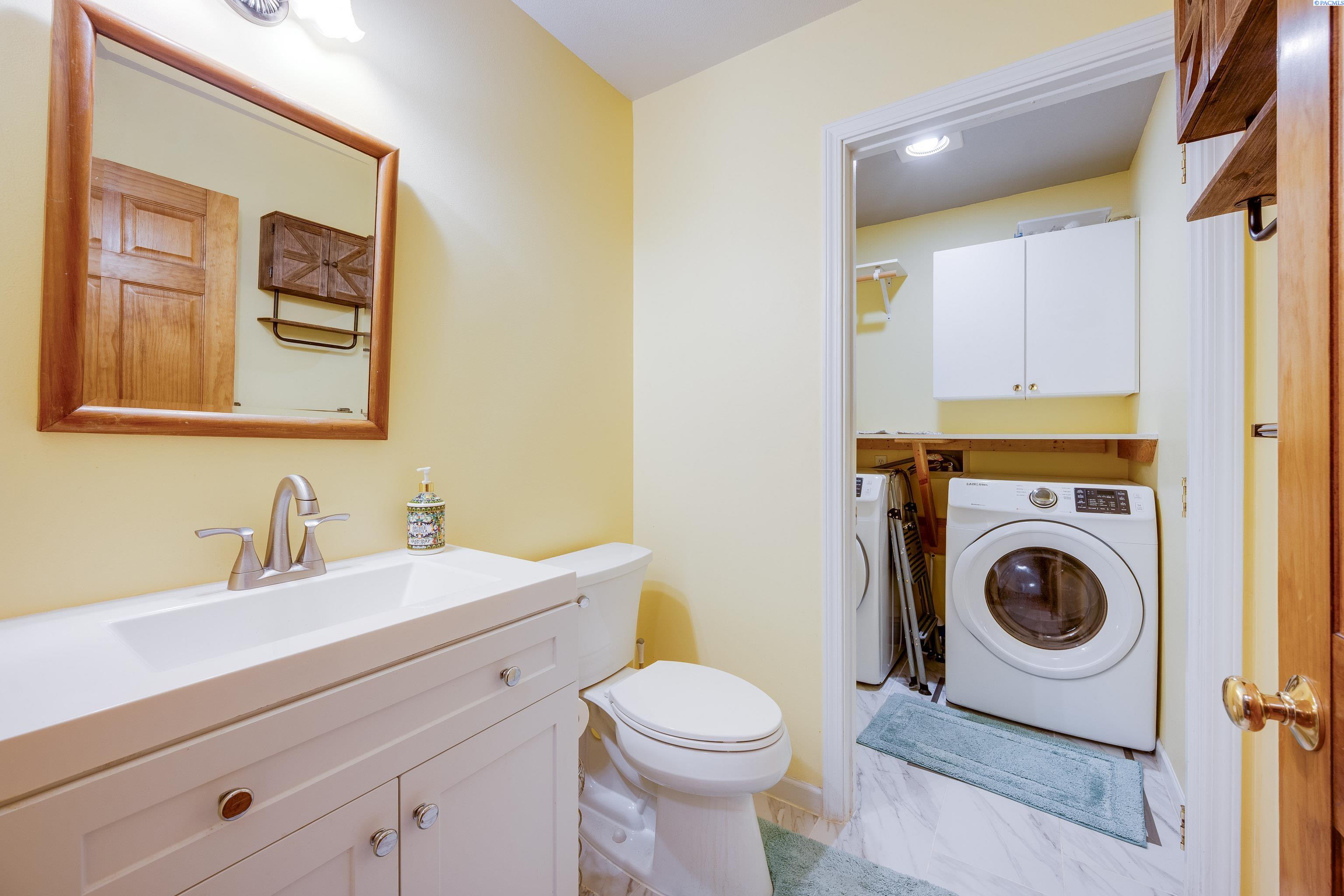 485 NW Thomas Street