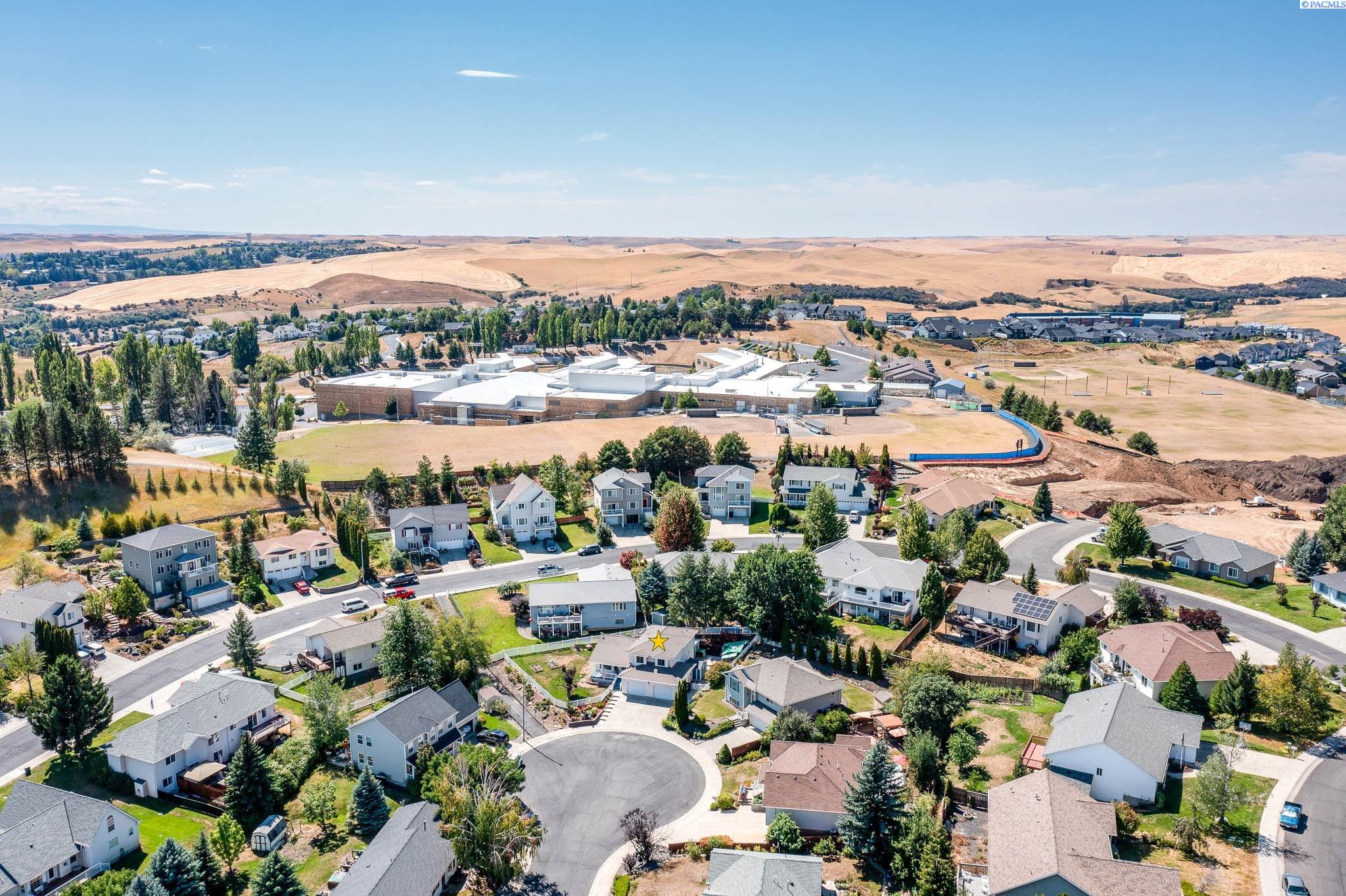 485 NW Thomas Street