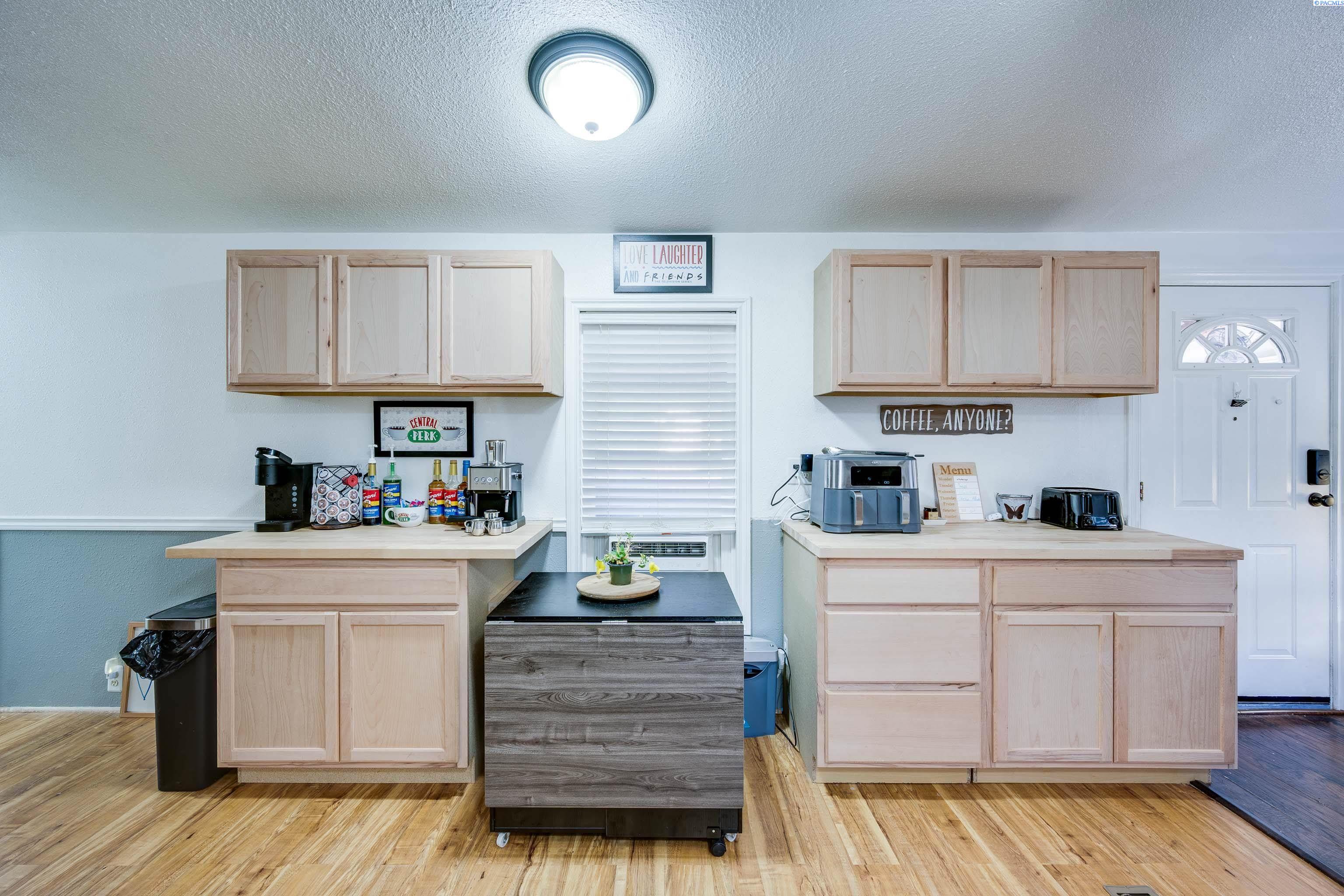 200 E Woodworth St # 7