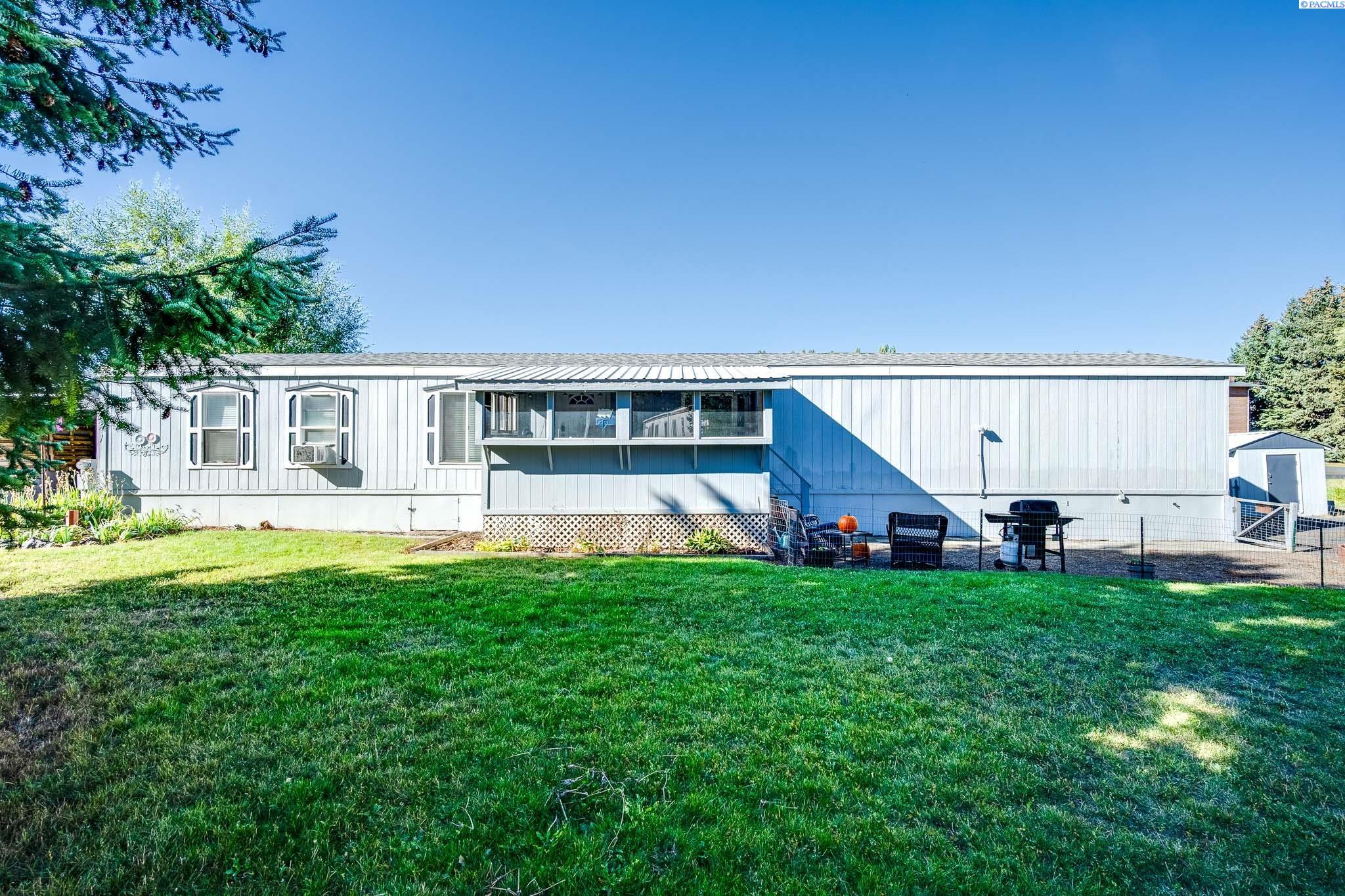 200 E Woodworth St # 7