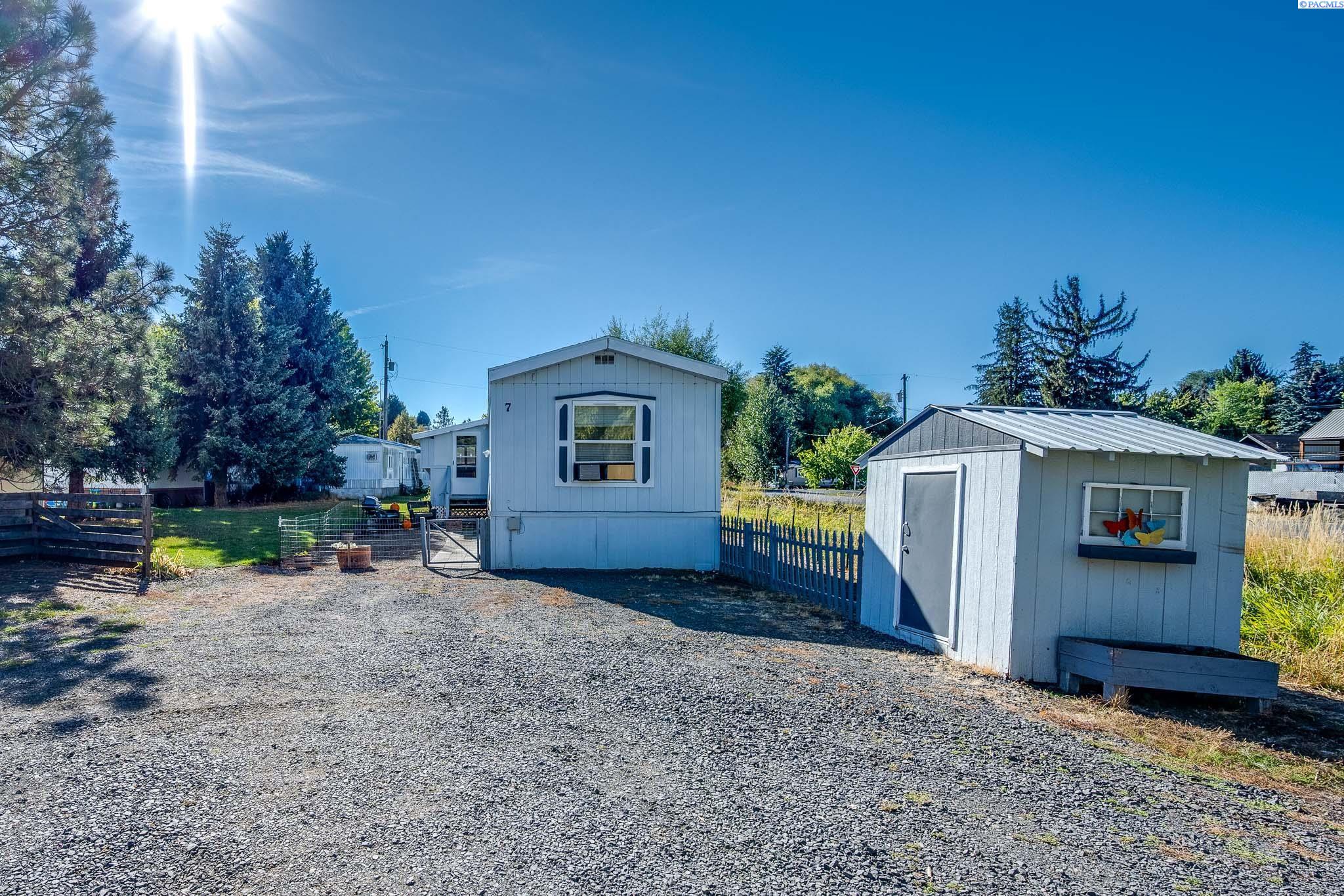 200 E Woodworth St # 7