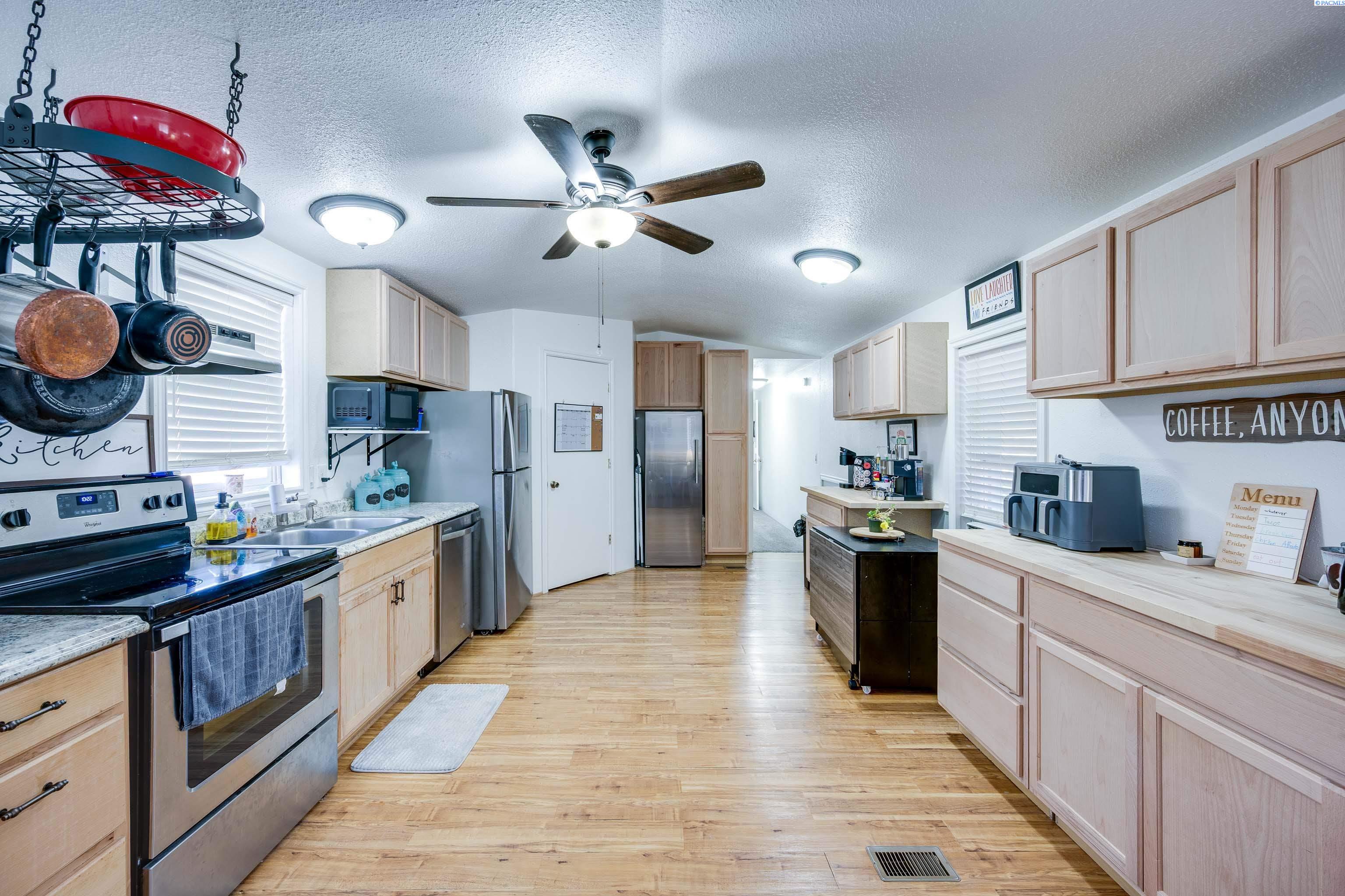 200 E Woodworth St # 7