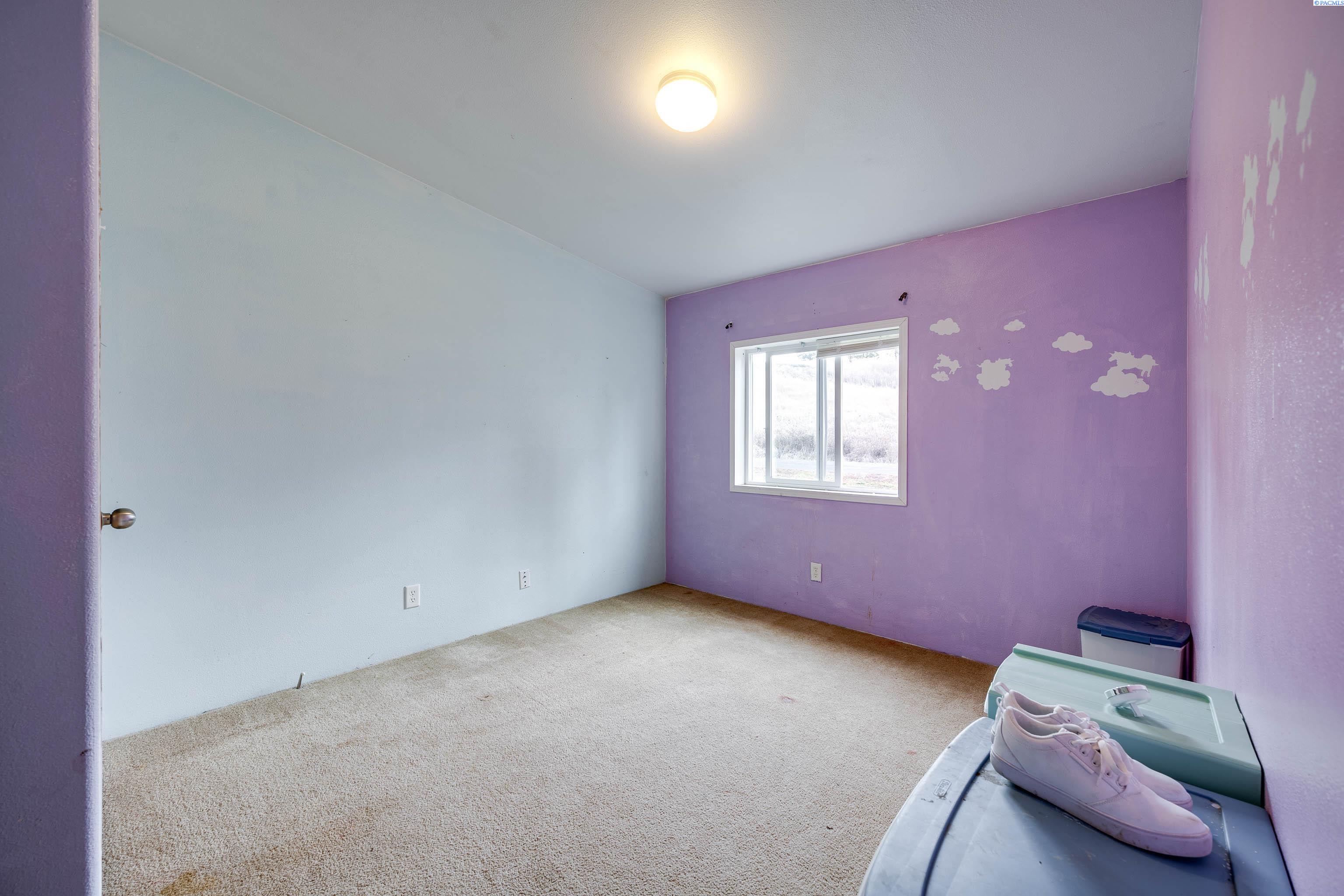 107 N B St